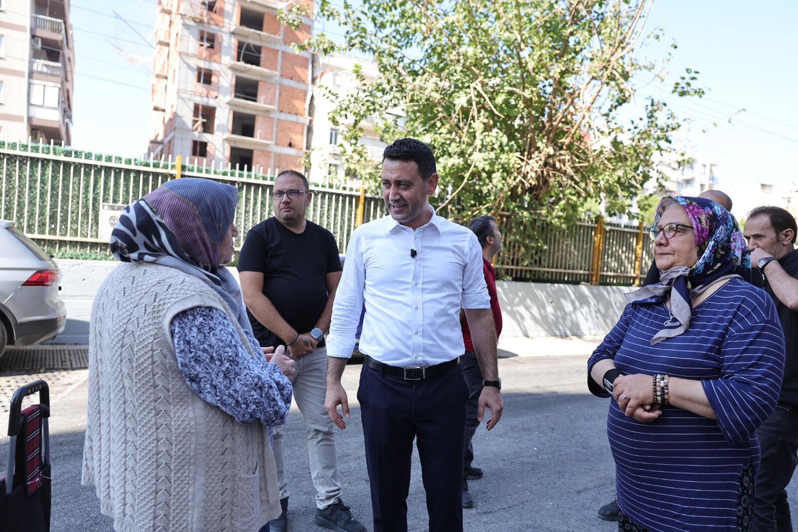 Bayraklı’da Asfalt Seferberliği Sürüyor 25 Noktada Tamamlandı, 5 Noktada Daha Başlıyor (16)