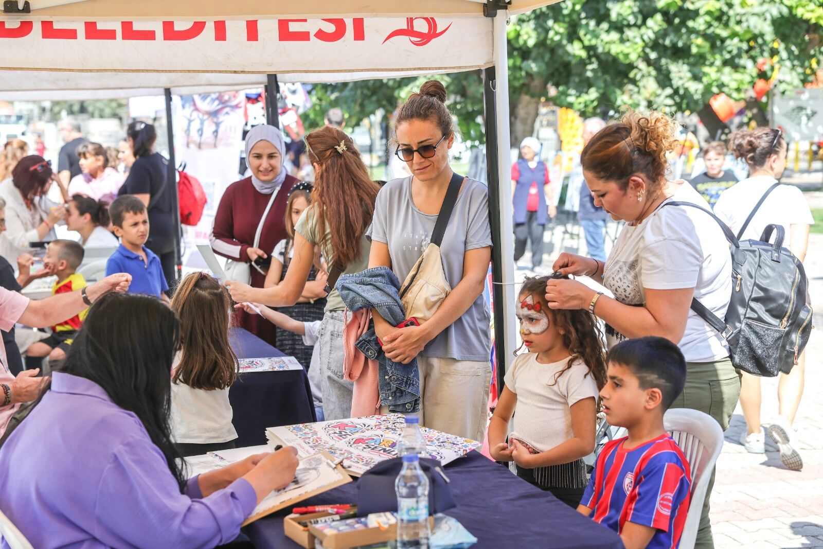Bayrakli’da Kari̇katür Ve Çocuk Şenli̇ği̇ (10)