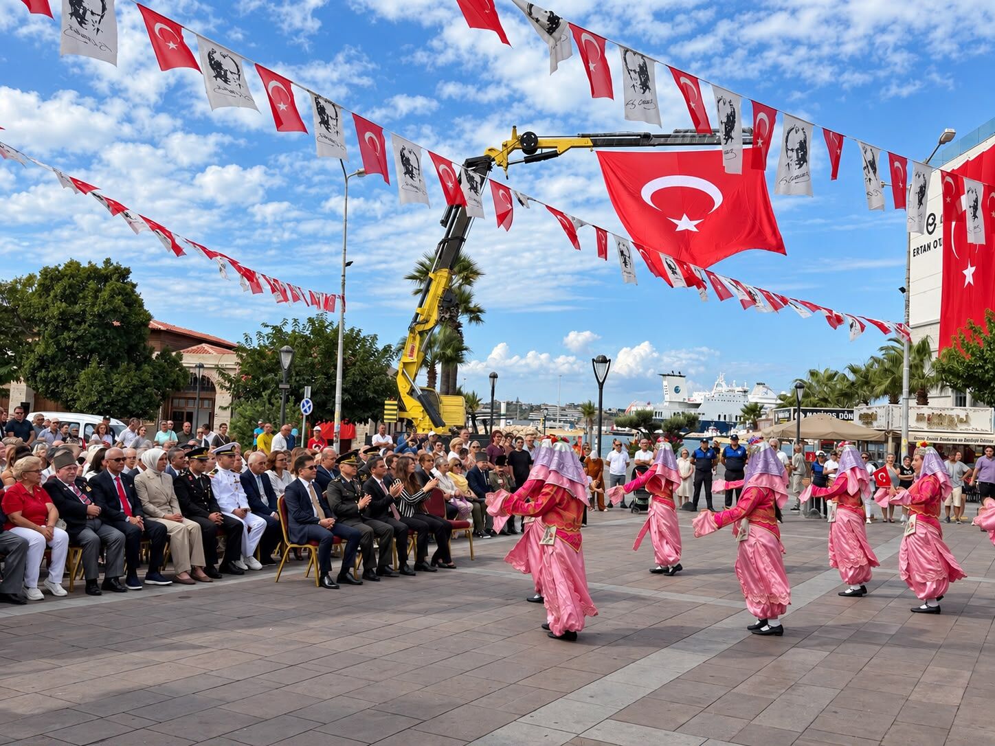 Çeşme’nin Düşman Işgalinden Kurtuluşunun 104. Yıl Dönümü, Düzenlenen Törenlerle Coşkuyla Kutlandı (4)