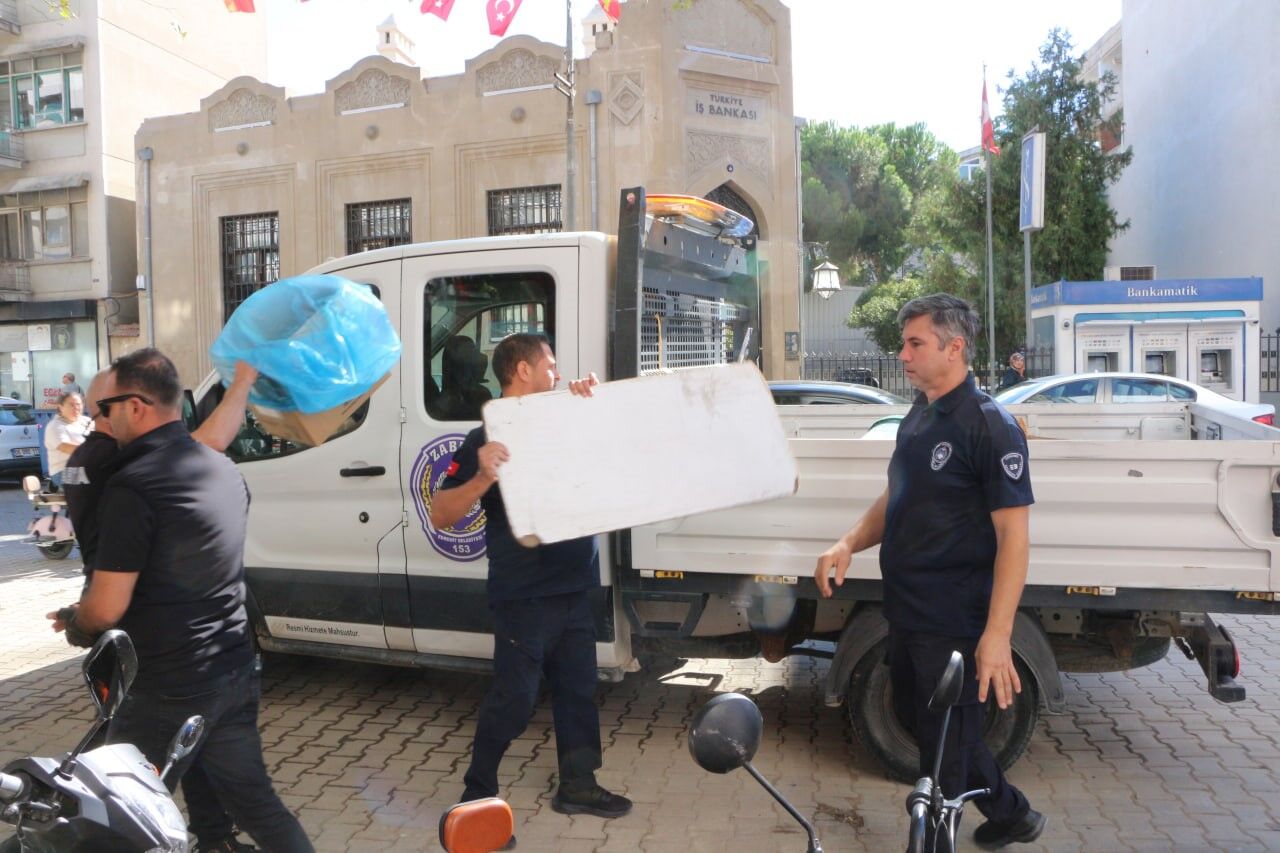 Edremit’te Kaldırım Işgallerine Yönelik Denetim (4)