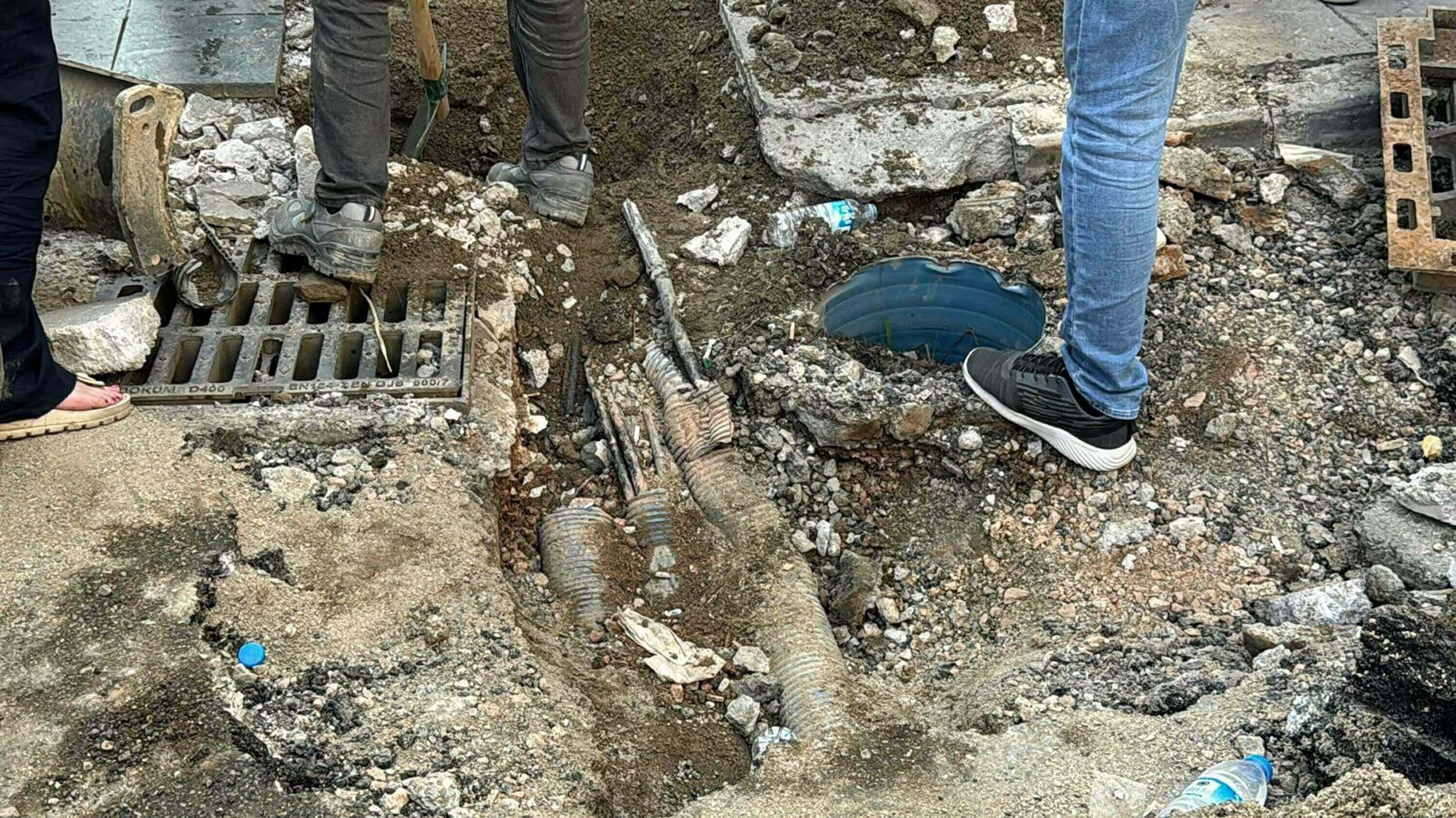 Elektrik Faciasında (1)-1