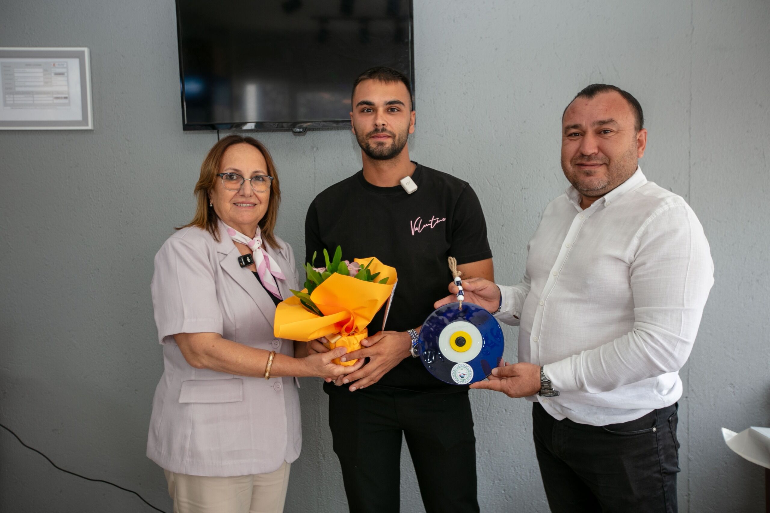 Güzelbahçe’de Ahilik Haftası Kapsamında Ilçenin Farklı Kuşaklarından Esnaflar Ziyaret Edildi (3)