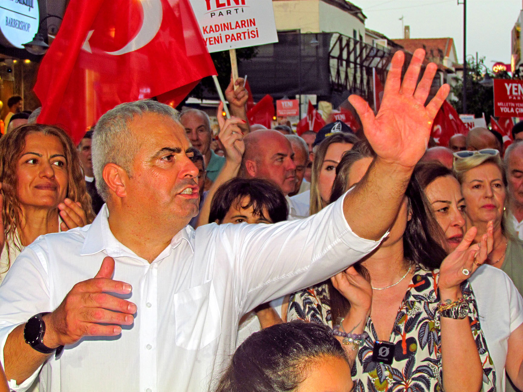 Yeni Parti Çeşme İlçe Başkanı Av. S. Dolunay Onur, İzmir–Çeşme Otoyolu