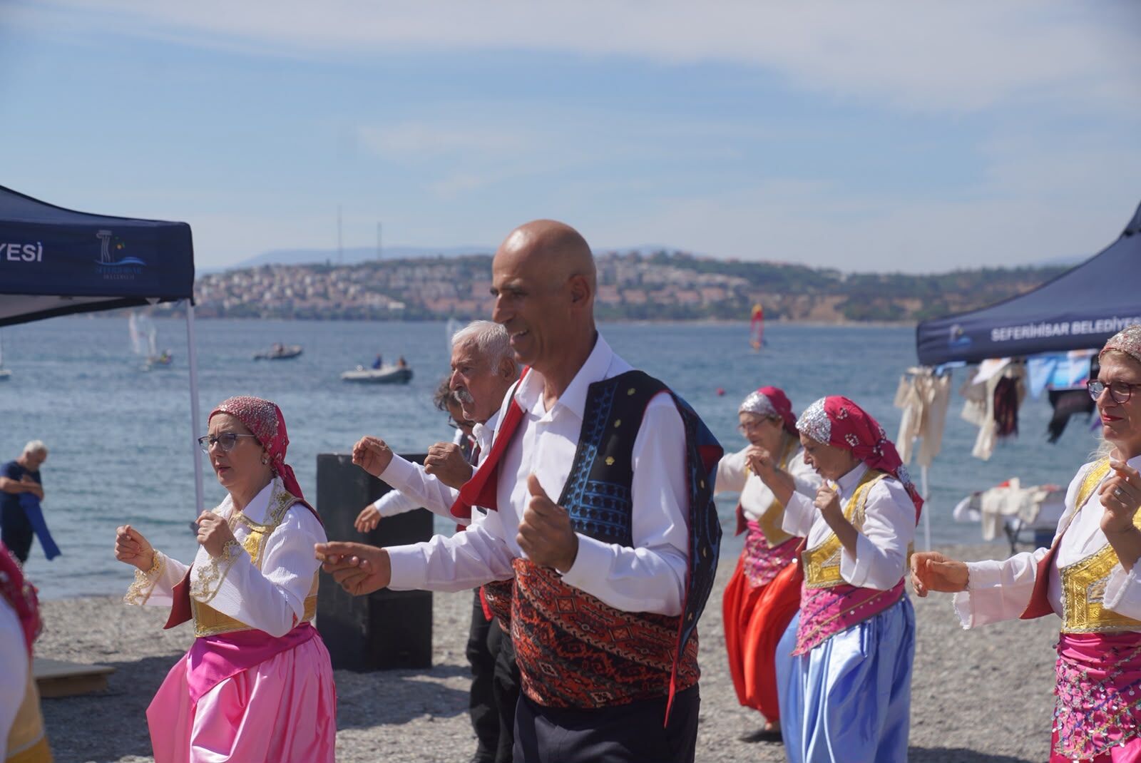 I Seferihisar’da düzenlenen Deniz ve Sualtı Buluşması’nda spor, çevre ve çocuk etkinlikleri bir araya geldi.
