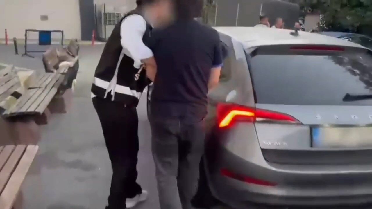 I S T A N B U L M E R K E Z L I 6 I L D E F E T O O P E R A S Y O N U 1528947 454909