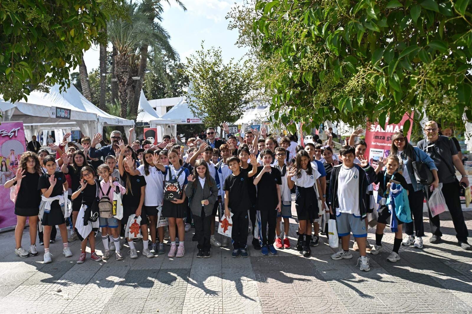 İzki̇tap’ın Beşinci Gününde Kültürpark, Kitap, Edebiyat Ve Kent Tarihine Ilişkin Etkinliklerle Kitapseverleri Ağırladı (5)