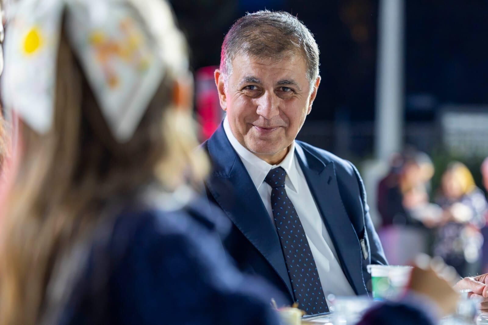 İzmir Büyükşehir Belediye Başkanı Dr. Cemil Tugay, (3)-3