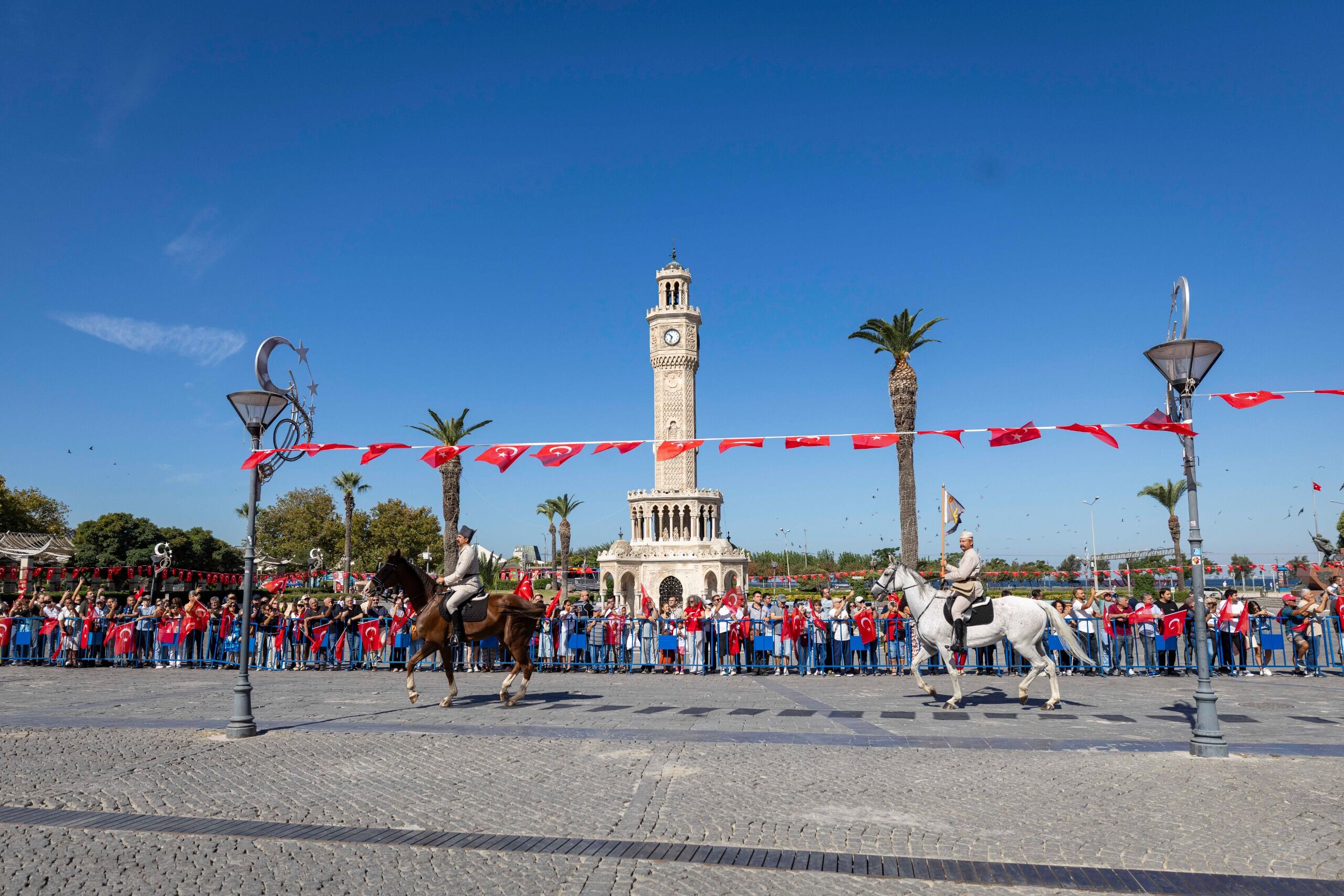 İzmi̇r Süvari̇ Bi̇rli̇kleri̇ (9)