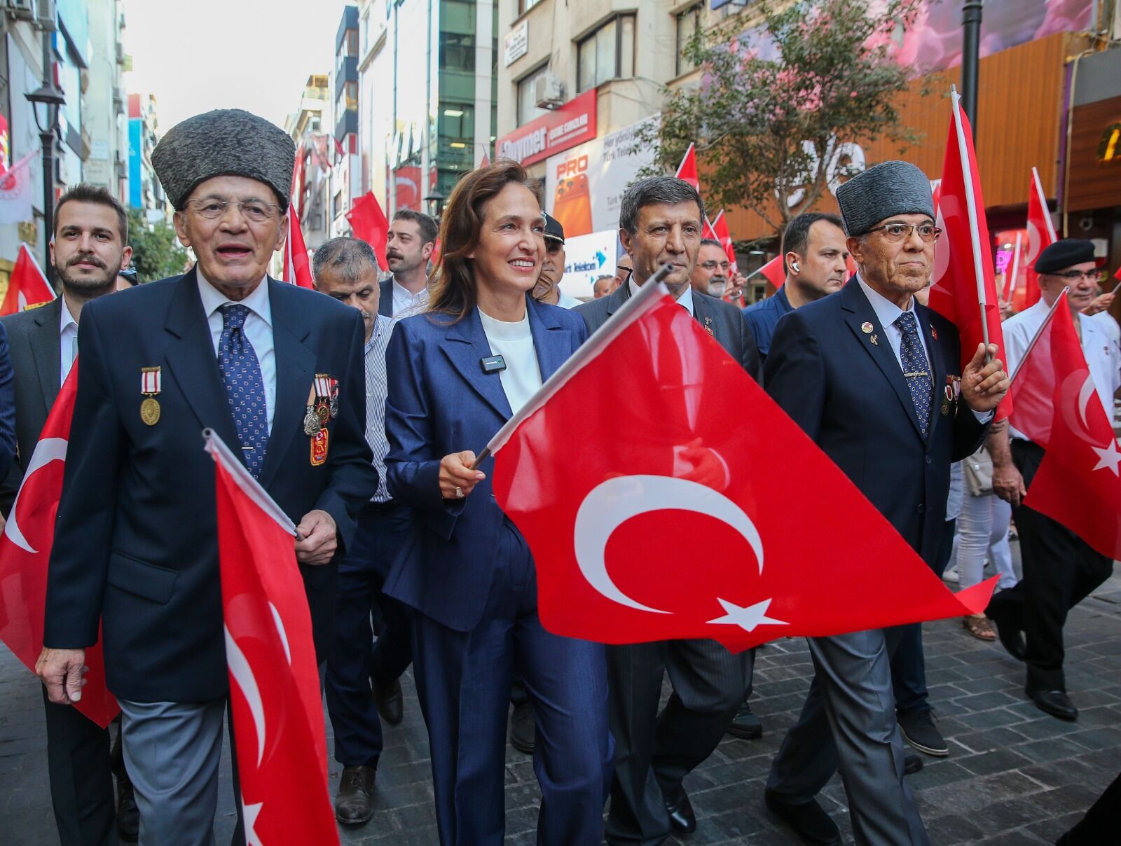 Karşıyaka’da Gaziler Günü Ve Atatürk’e (5)