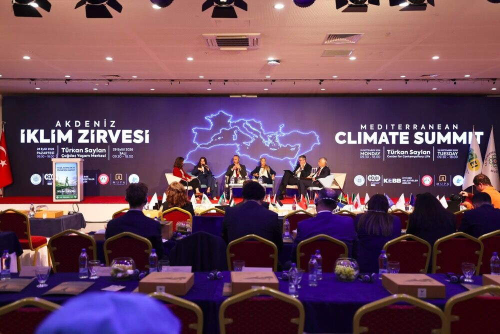 Lâl Denizli, Akdeniz İklim Zirvesi’nde Çeşme’nin Iklim Politikalarını Anlattıphoto 2026 09 28 14 11 04