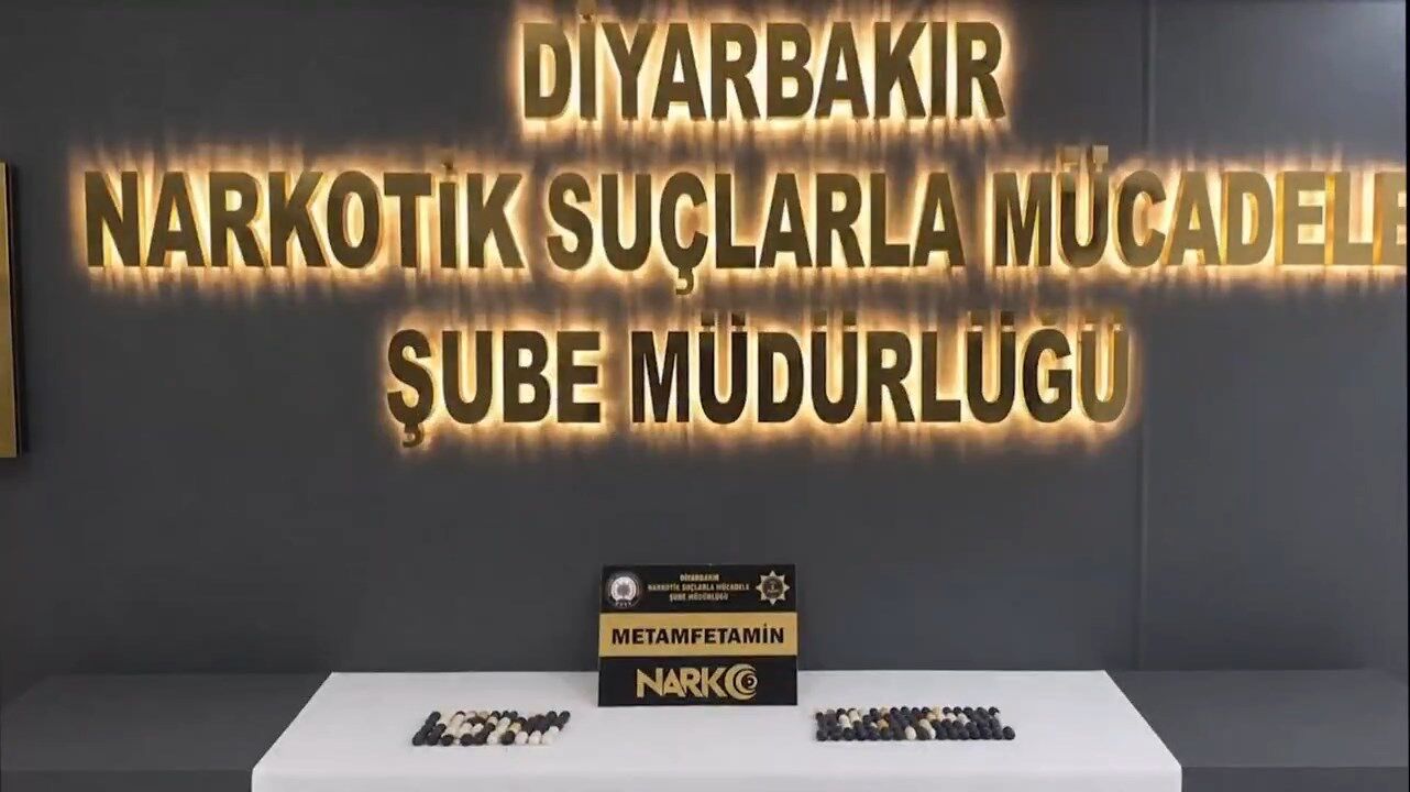 M I D E L E R I N D E N U Y U S T U R U C U T A S I Y A N 2 S U P H E L 1490233 443360