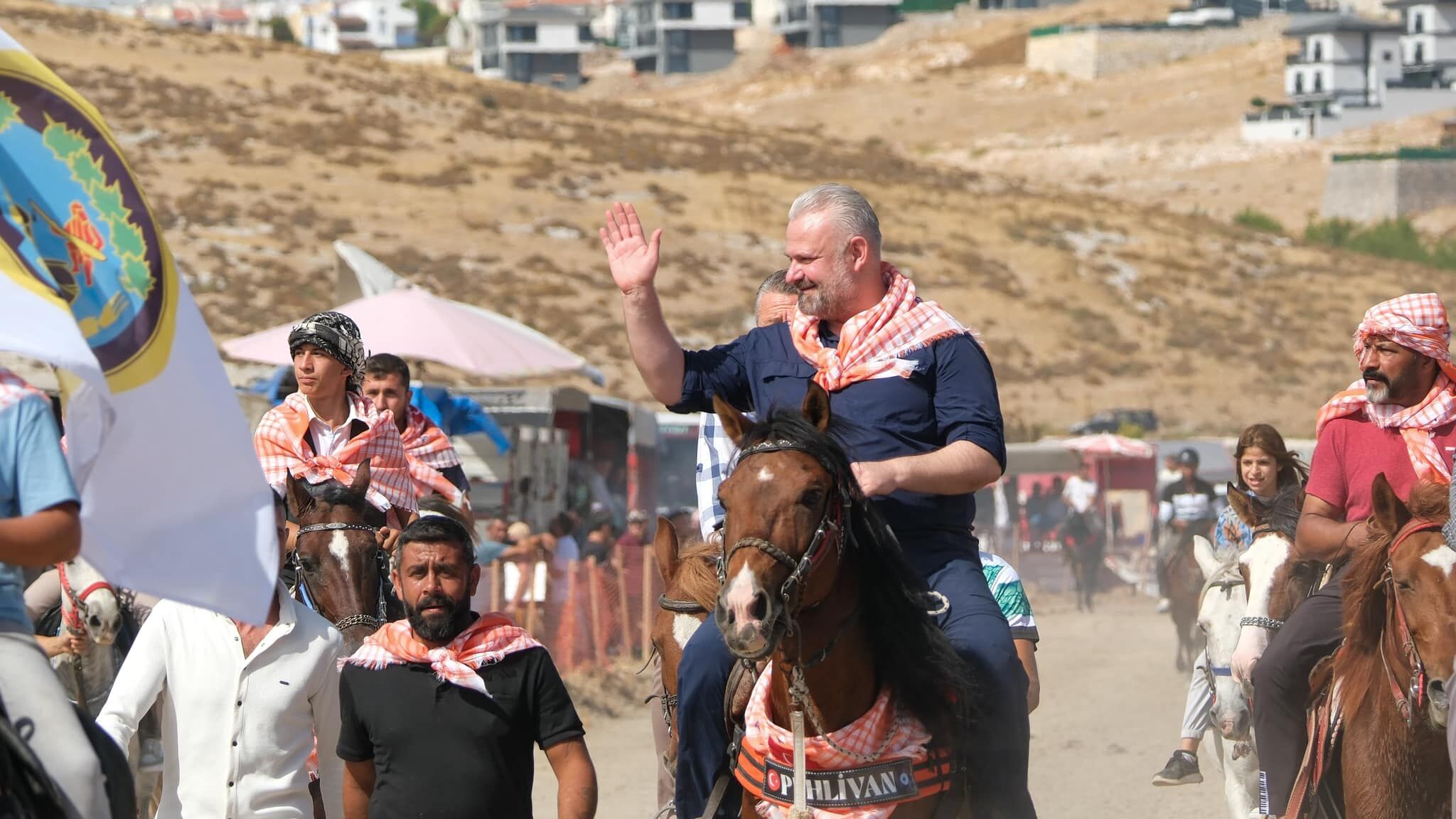 Menemen’de 12. Geleneksel Rahvan At Yarışları (5)