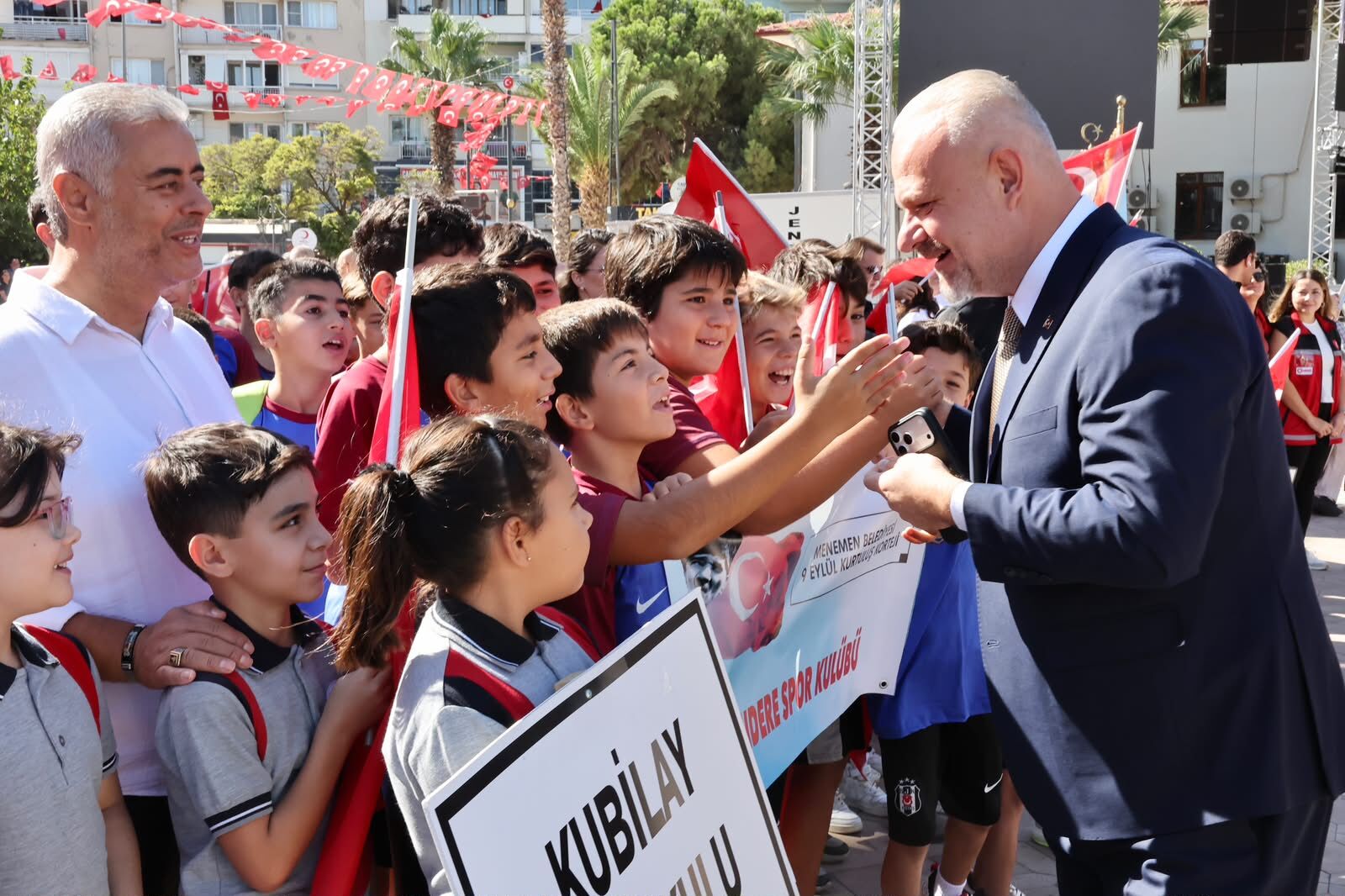 Menemen’in Kurtuluşunun 104. Yılı, Cumhuriyet Meydanı’ndaki Törenle Kutlandı (5)