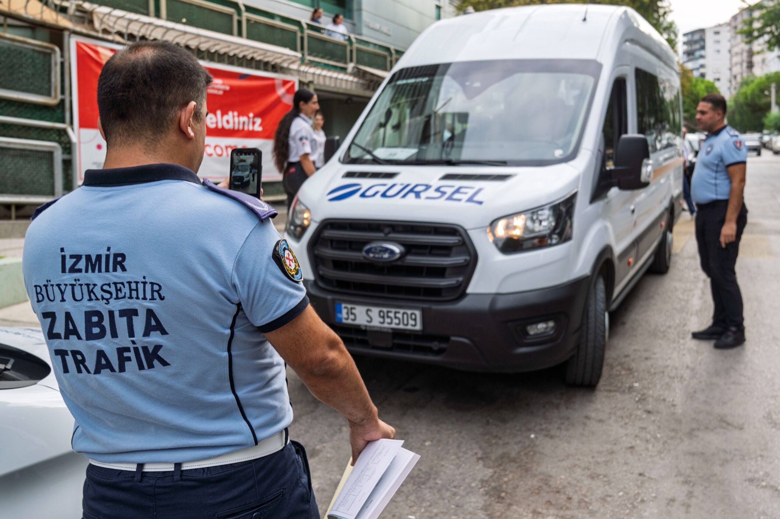 Spot İzmir’de Okul Servisleri, Öğrencilerin Güvenli Ulaşımı Için Mercek Altında (6)
