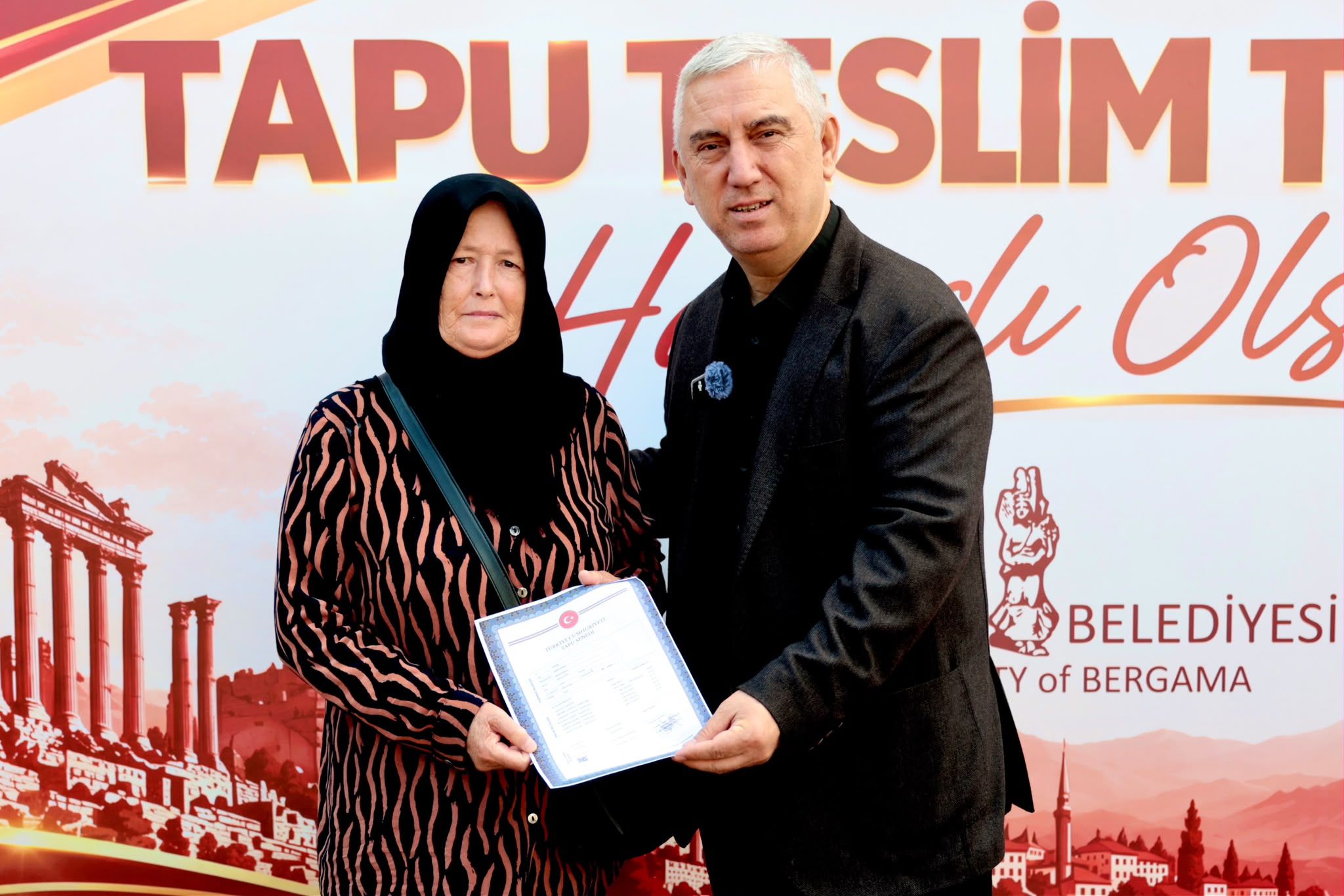 Bergama’da hak sahipleri tapularına kavuştu