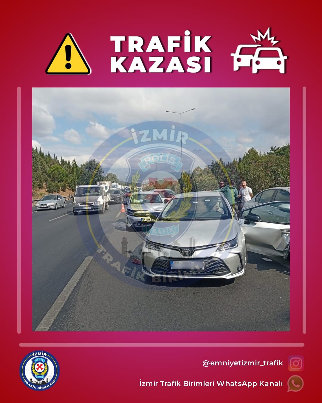Bornova-Buca yolunda zincirleme kaza