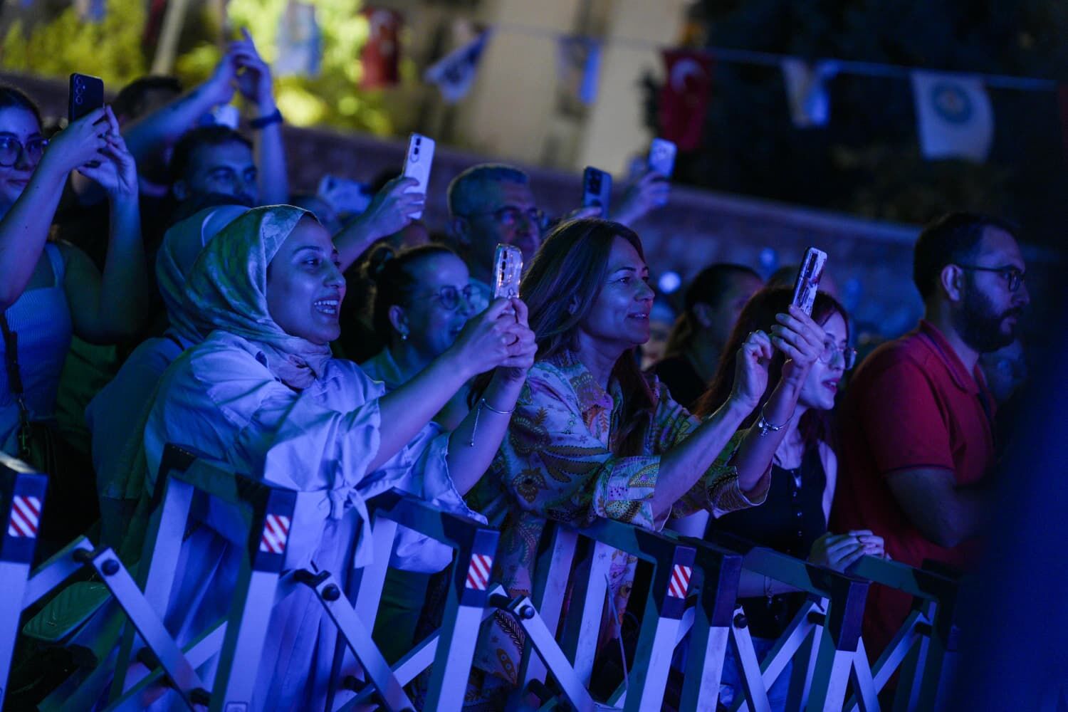 Yeni Han Akşamları’nda Hüsnü Arkan’dan Unutulmaz Konser (11)
