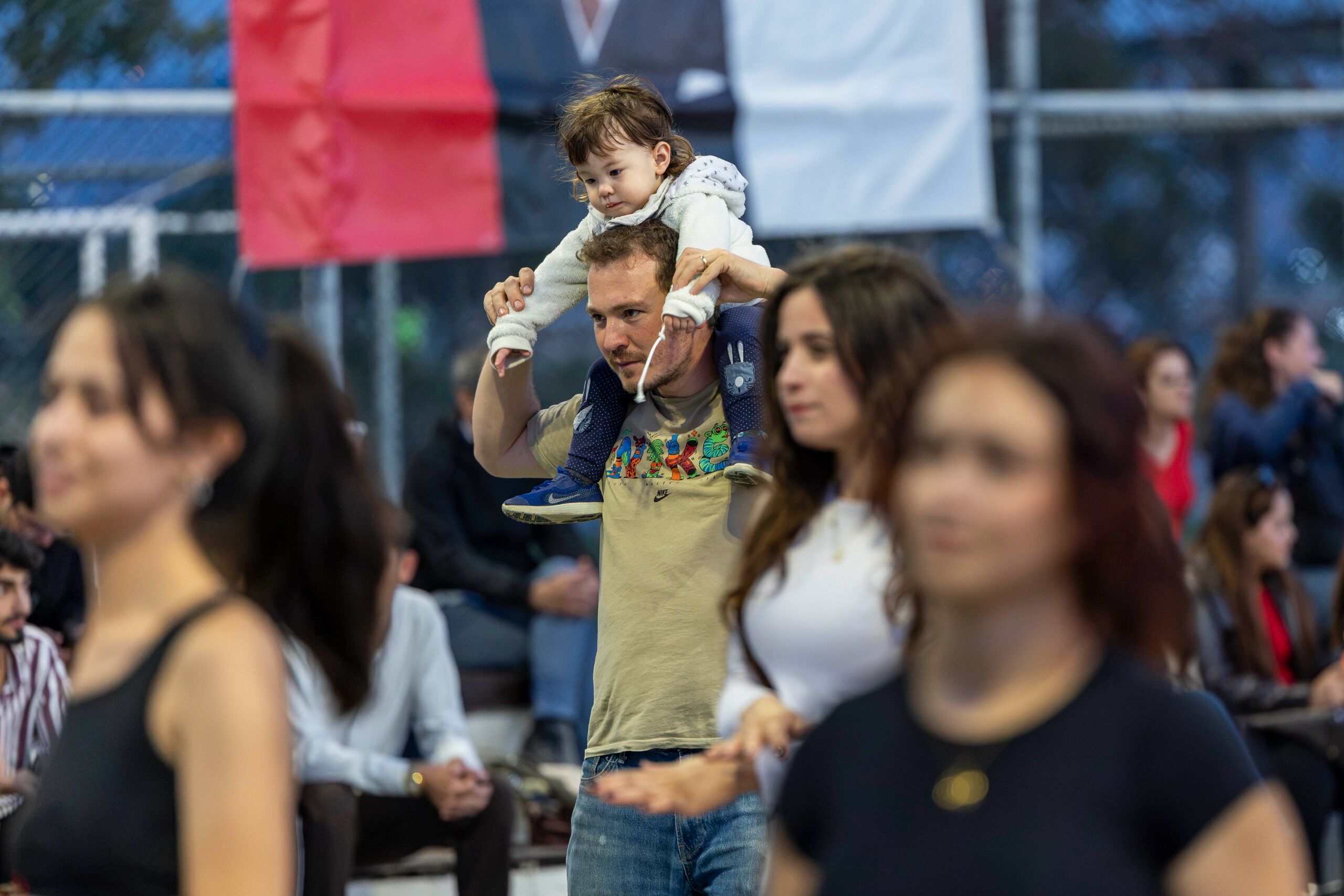 Genç İzmir Gençlik Şenliği’nin ikinci durağı Bostanlı sahili oldu.
