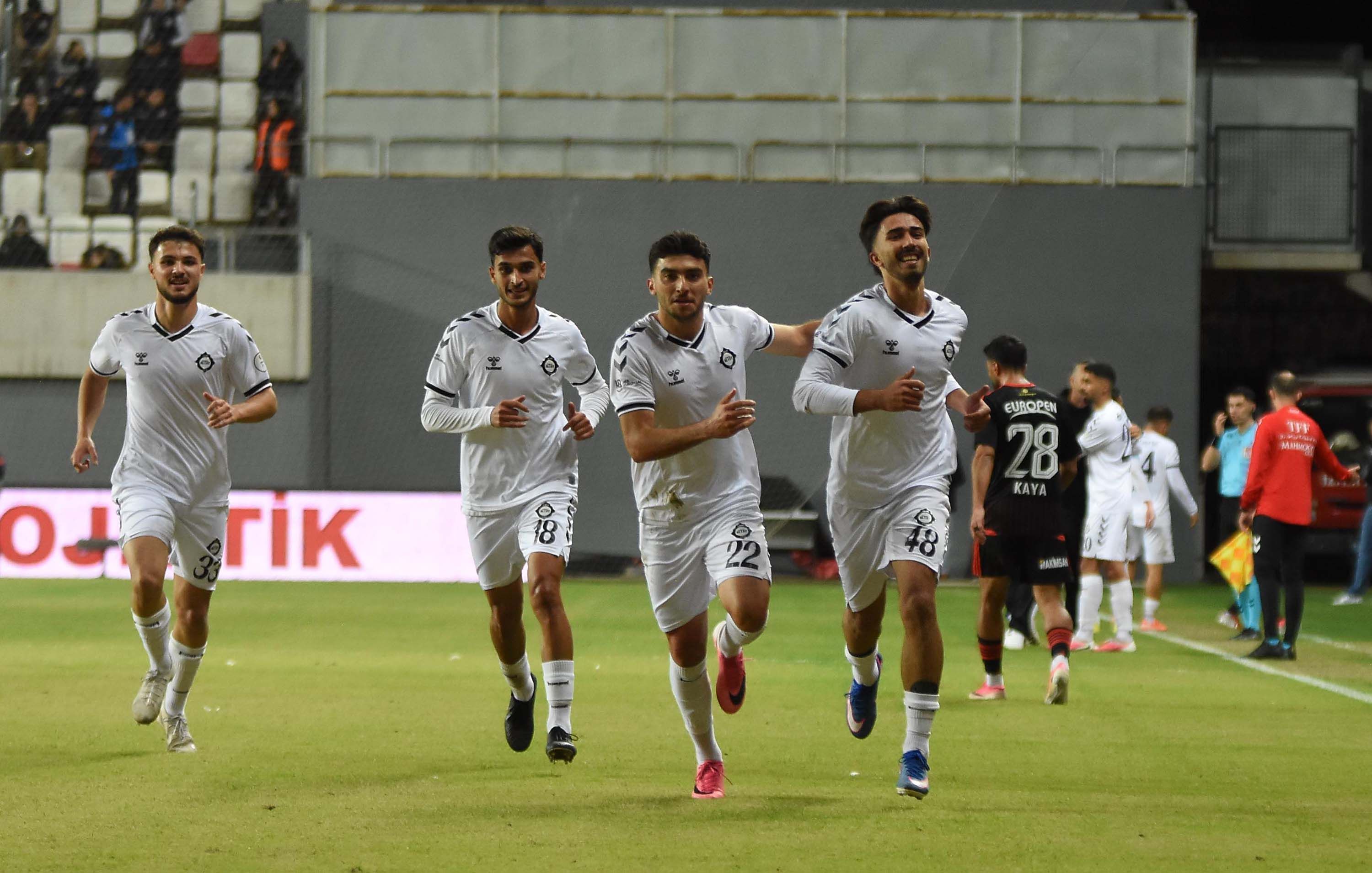 Altay'da Oktay buruk sevinç yaşadı!