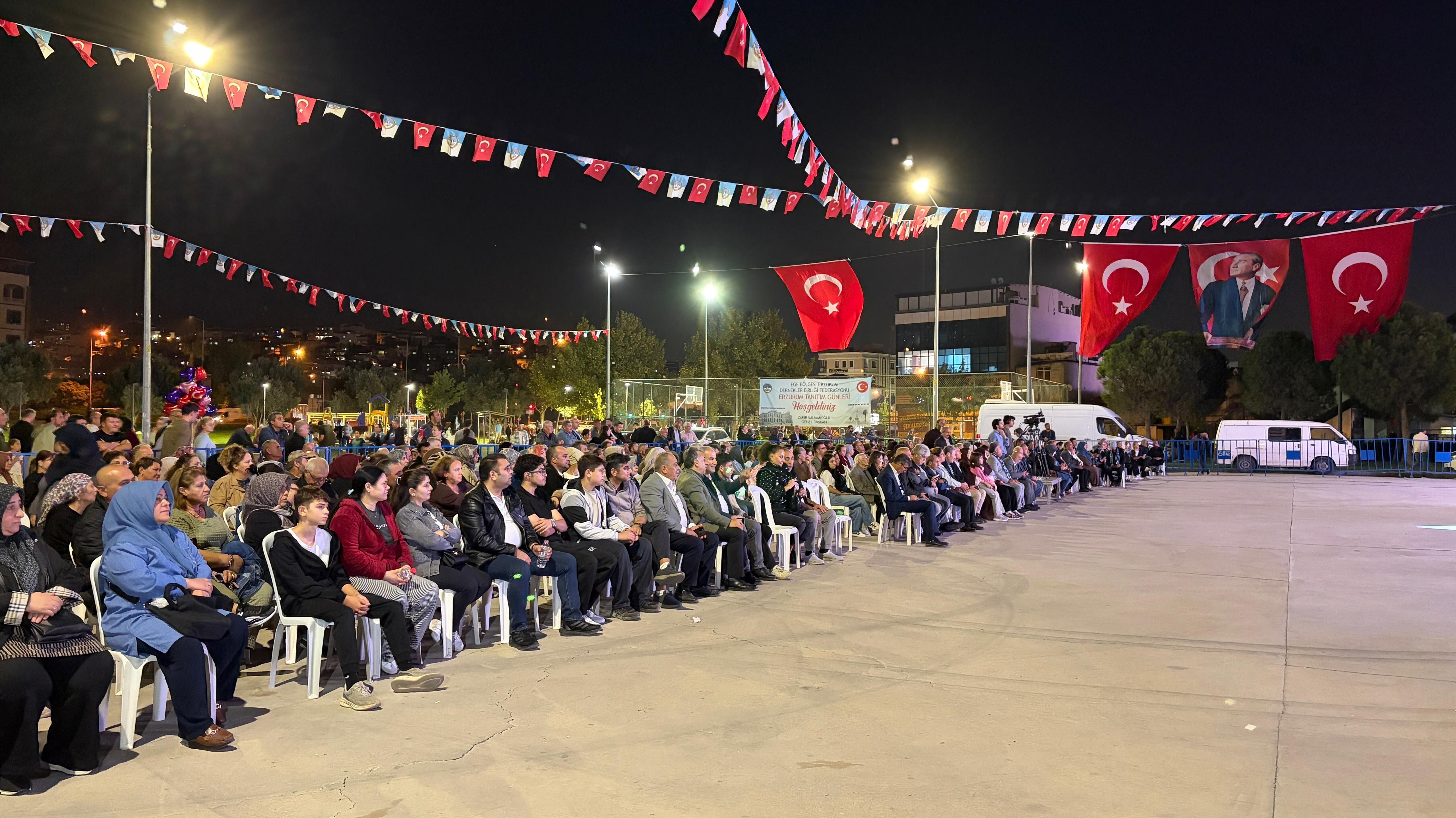Erzurum Tanıtım Günleri’nde cağ kebabından kadayıf dolmasına yöresel tatlar İzmirlilerle buluştu.