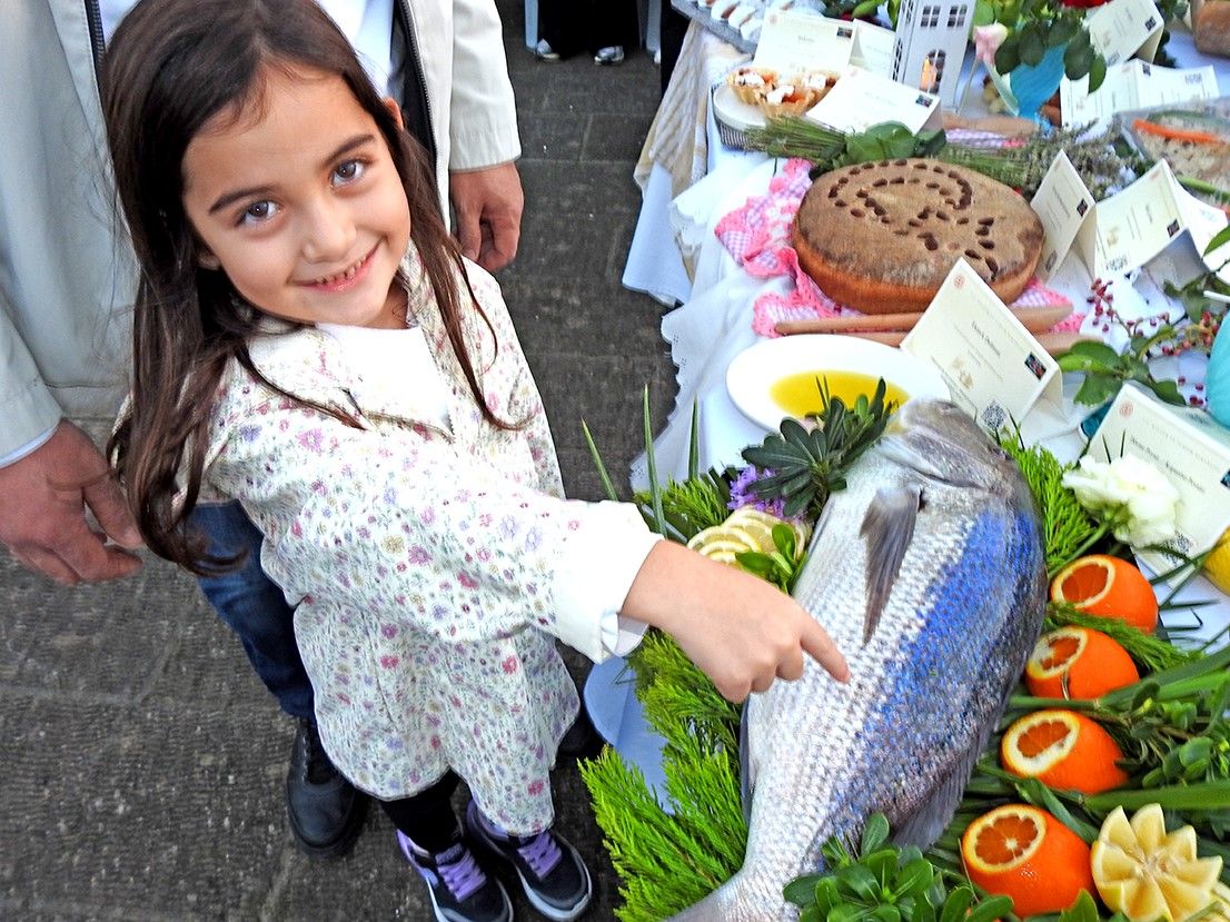 Çeşme’nin Nişan balığı geleneği Kültür Sofrası’nda