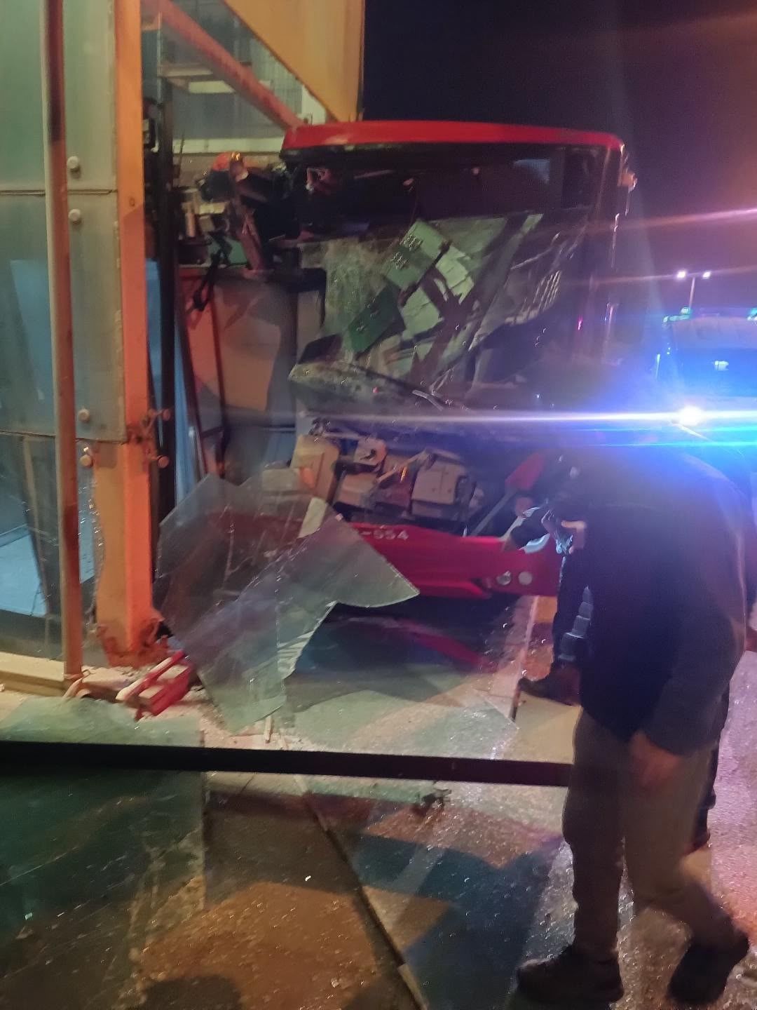 Ankara’da Ego Otobüsü Kazası! 24 Kişi Hastaneye Kaldırıldı (2)