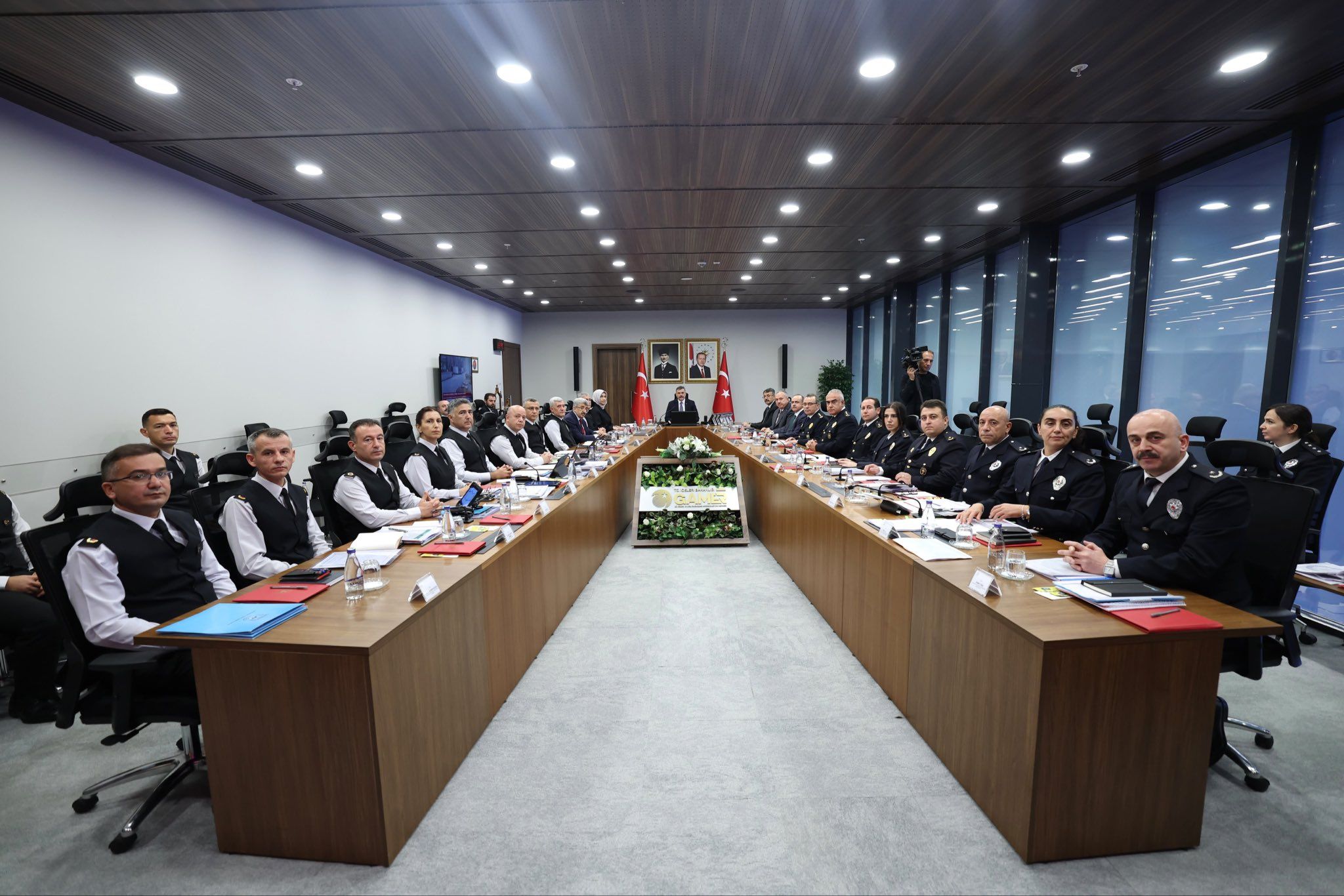 Bakan Ciftci Okul Guvenligi Bizim Icin 1551028 461519 (1)