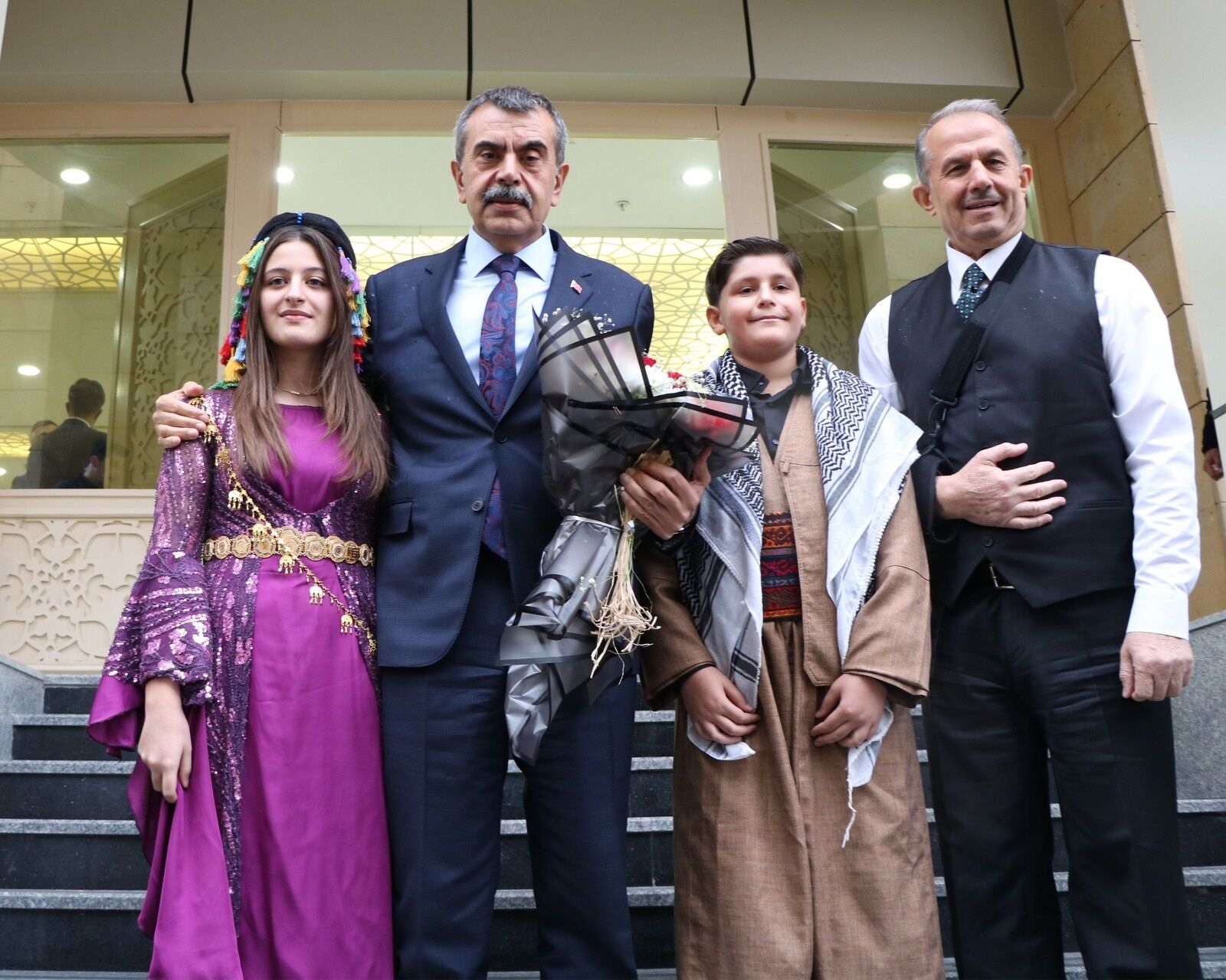 Bakan Tekin Eğitim Yatırımlarını Anlattı (4)