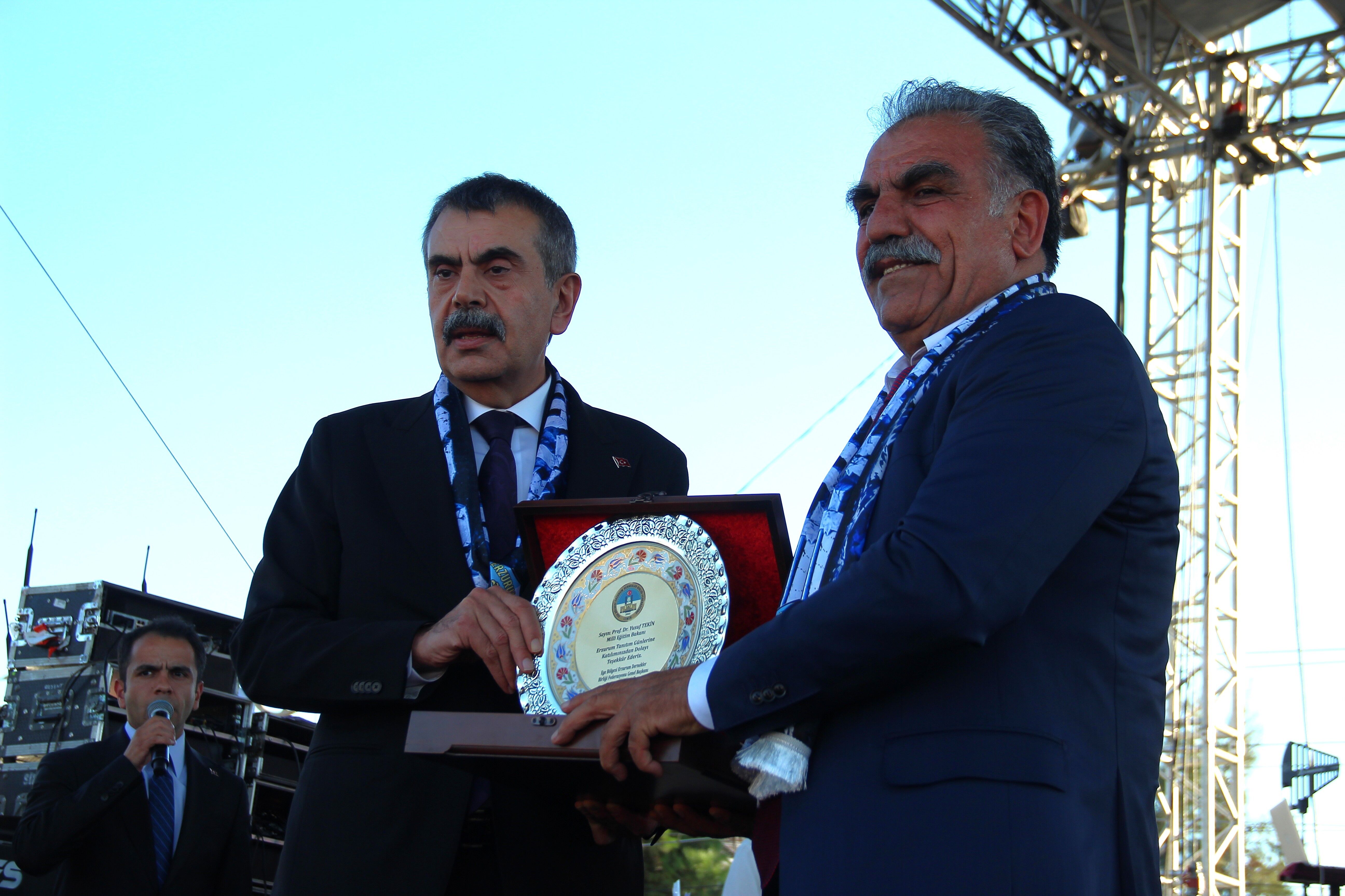 Bakan Tekin’den İzmir’de Erzurum Mesajı (2)