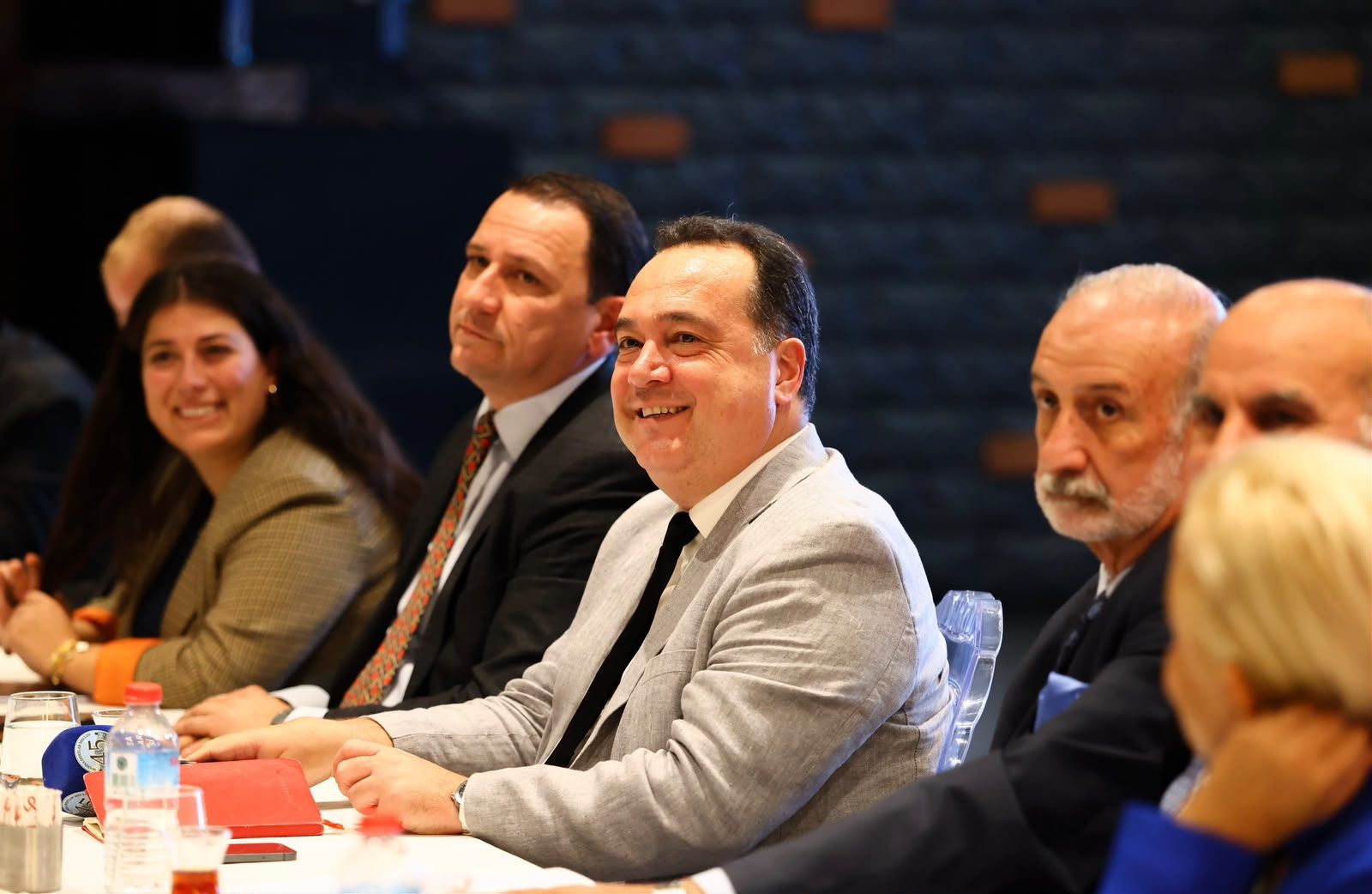 Başkan Dutlulu, Manisa Dostlar Meclisi’nde Vatandaşlarla Buluştu (6)