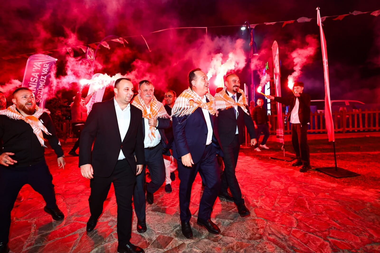 Başkan Dutlulu Yuntdağı’nda “Yanınızda Olacağız, Halk İçin Çalışacağız” (2)