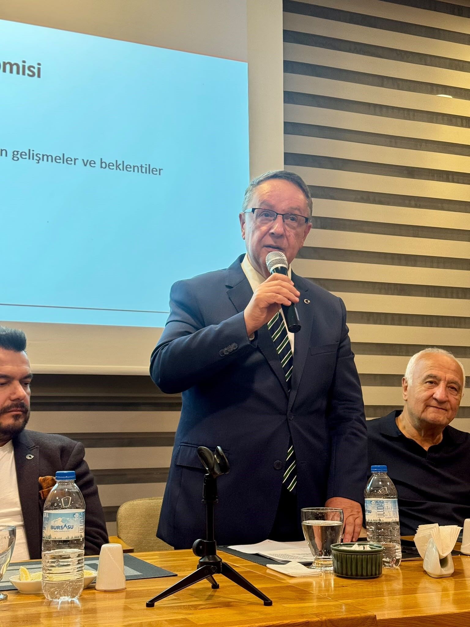 Bi̇sag Toplantısında Dünya Ve Türkiye Ekonomisi Masaya Yatırıldı (3)