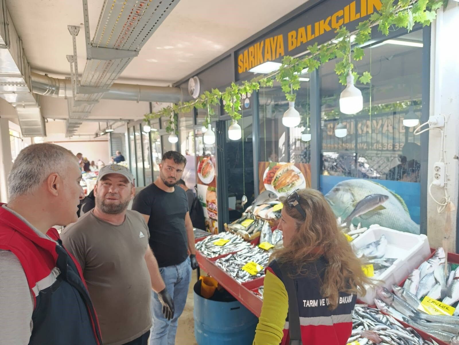 Buharkent'te Pazar Yerlerinde Gıda Denetimi (3)