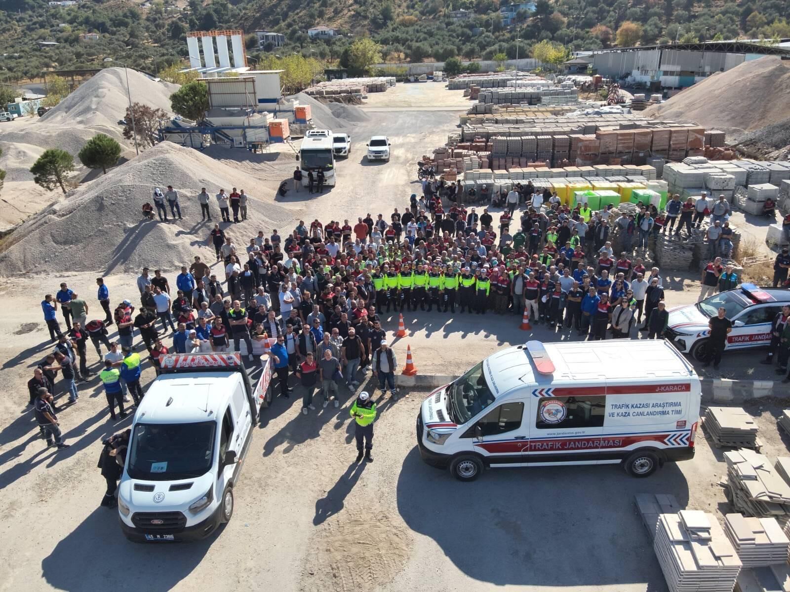 Büyükşehir Personeline Yol Ve Cadde Çalışmalarında Güvenlik Eğitimi (2)