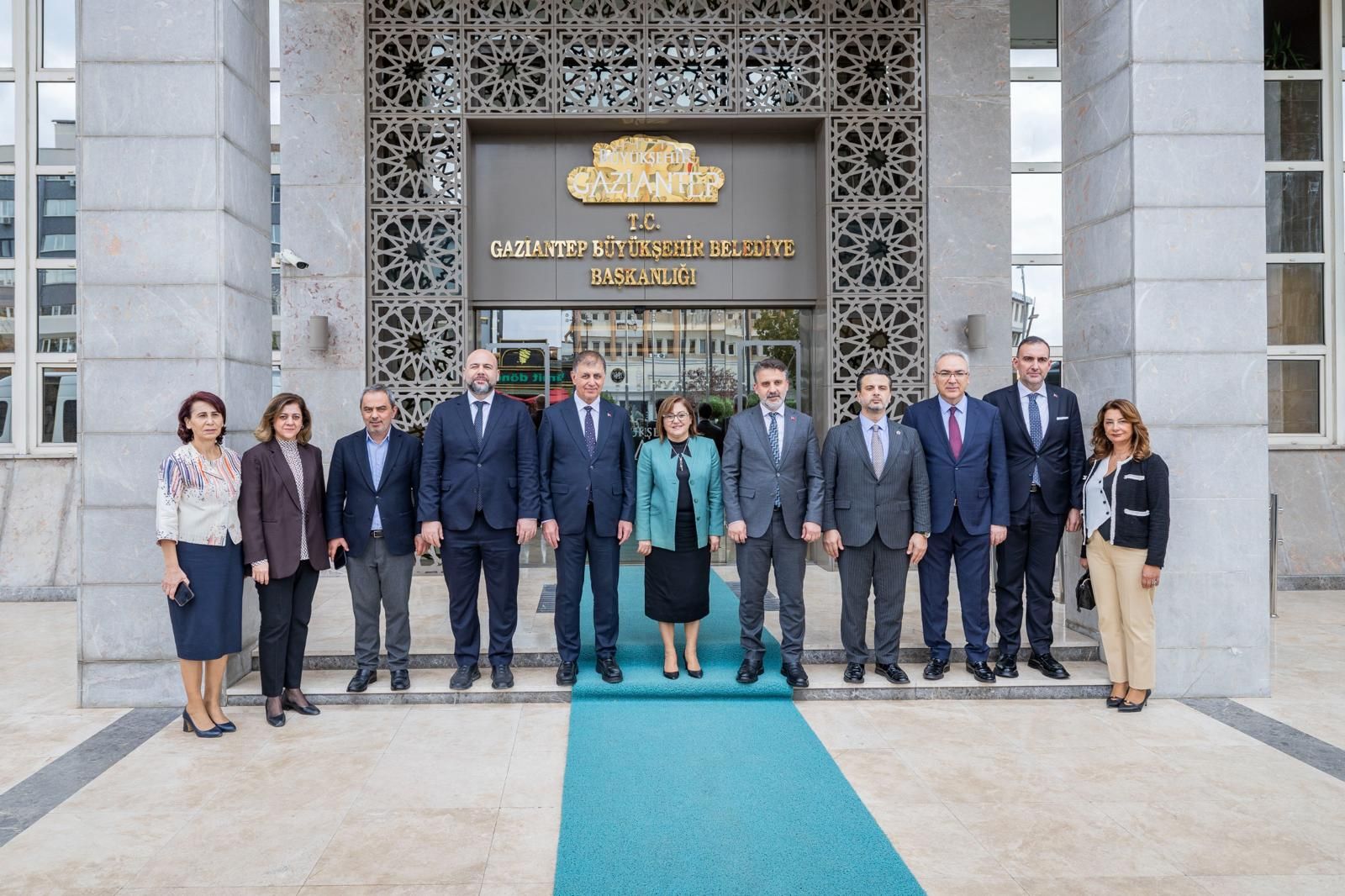 İzmir ve Gaziantep arasında iş birliği görüşmesi