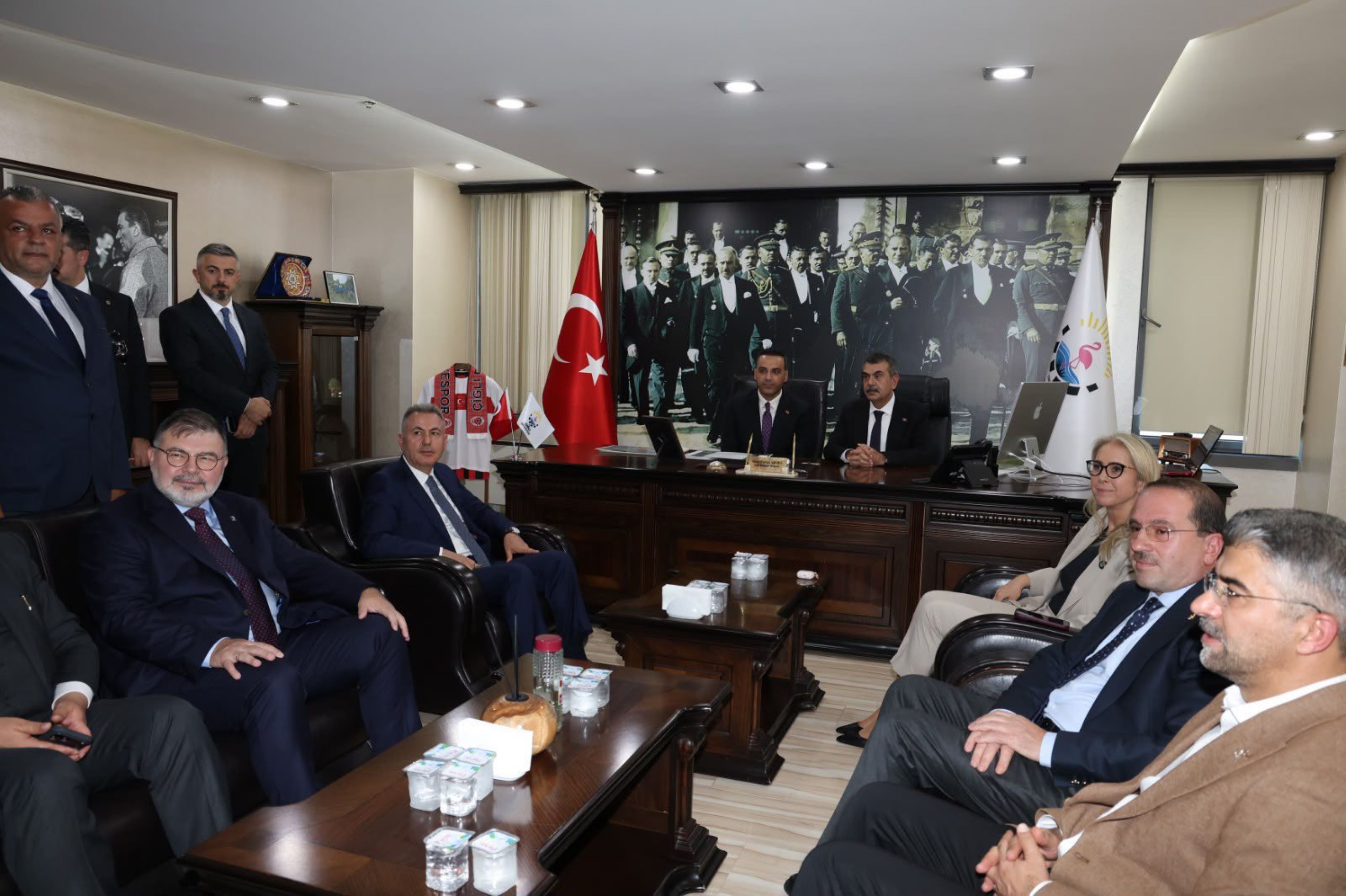 Çiğli Belediye Başkanı Onur Emrah Yıldız’ı (4)