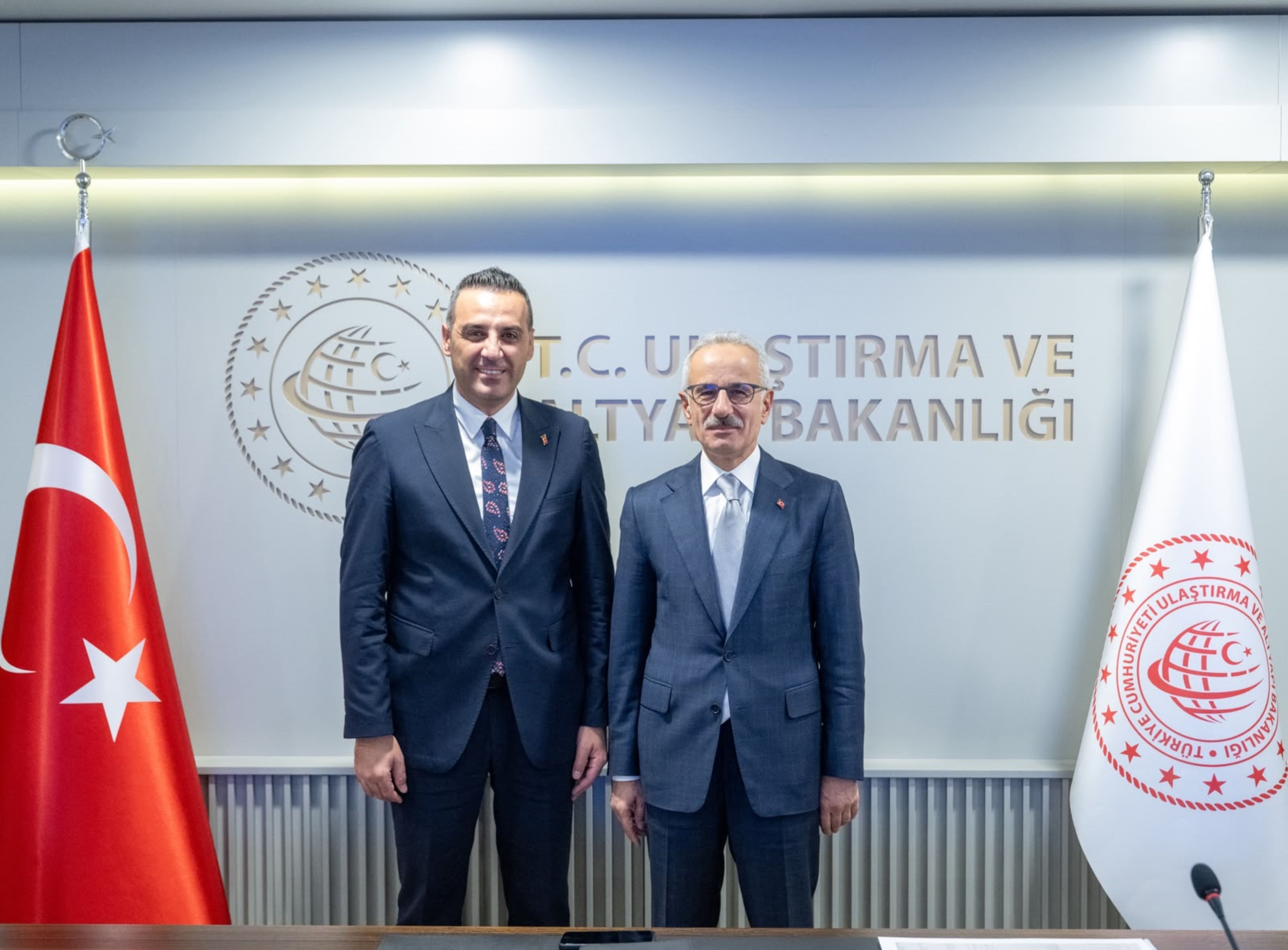 Çiğli’nin Ulaşım Sorunları Bakan Uraloğlu’na Iletildi