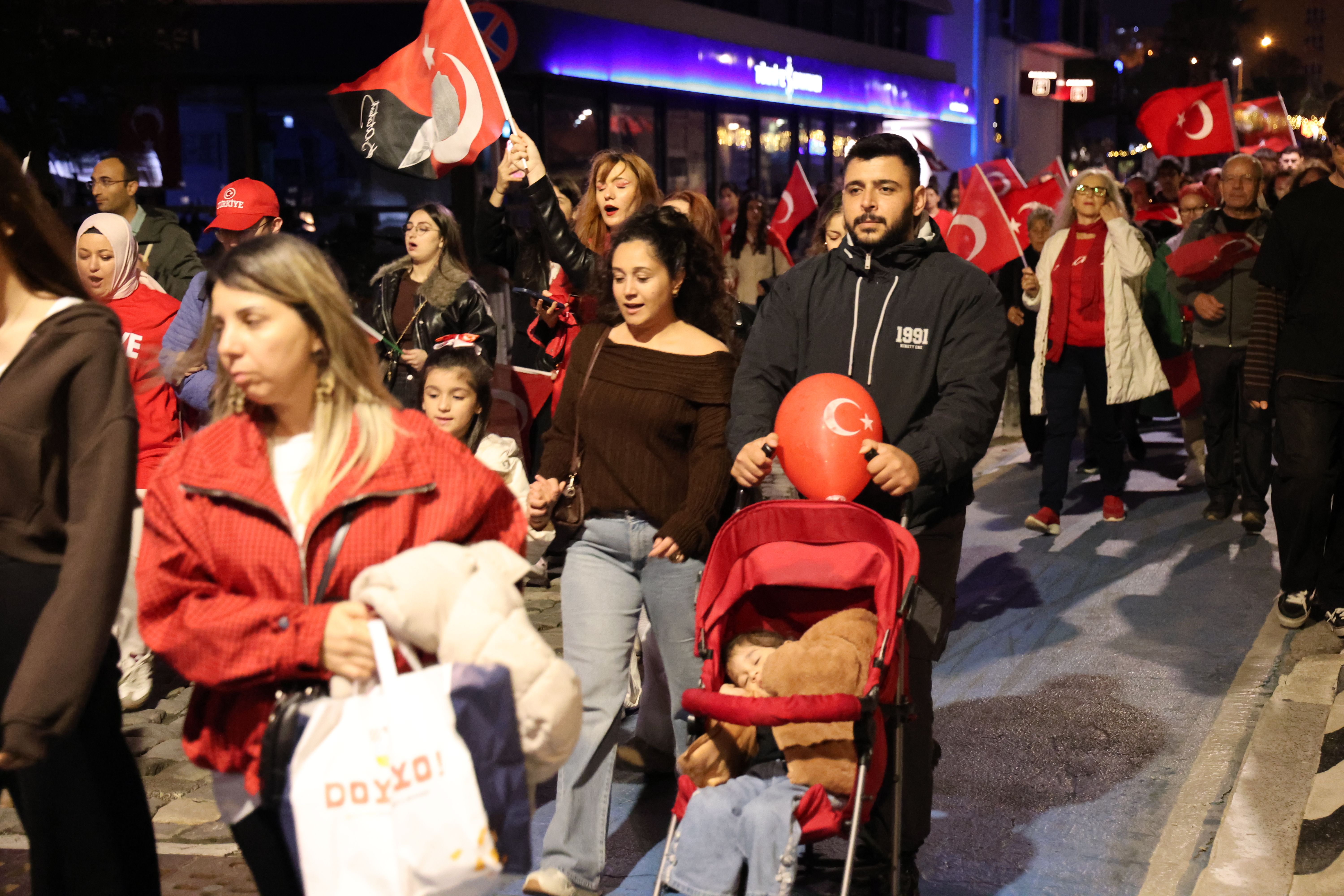 Cumhuruiiyet Coşkusu (2)