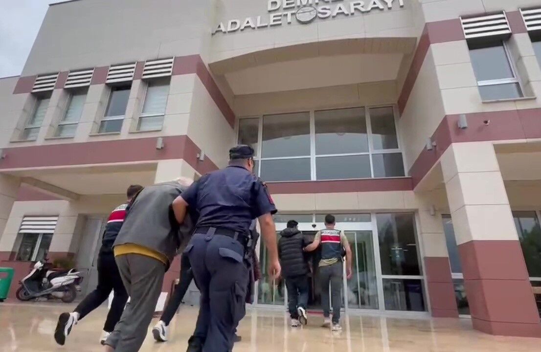 Demre’de Düzensiz Göç Operasyonu (5)