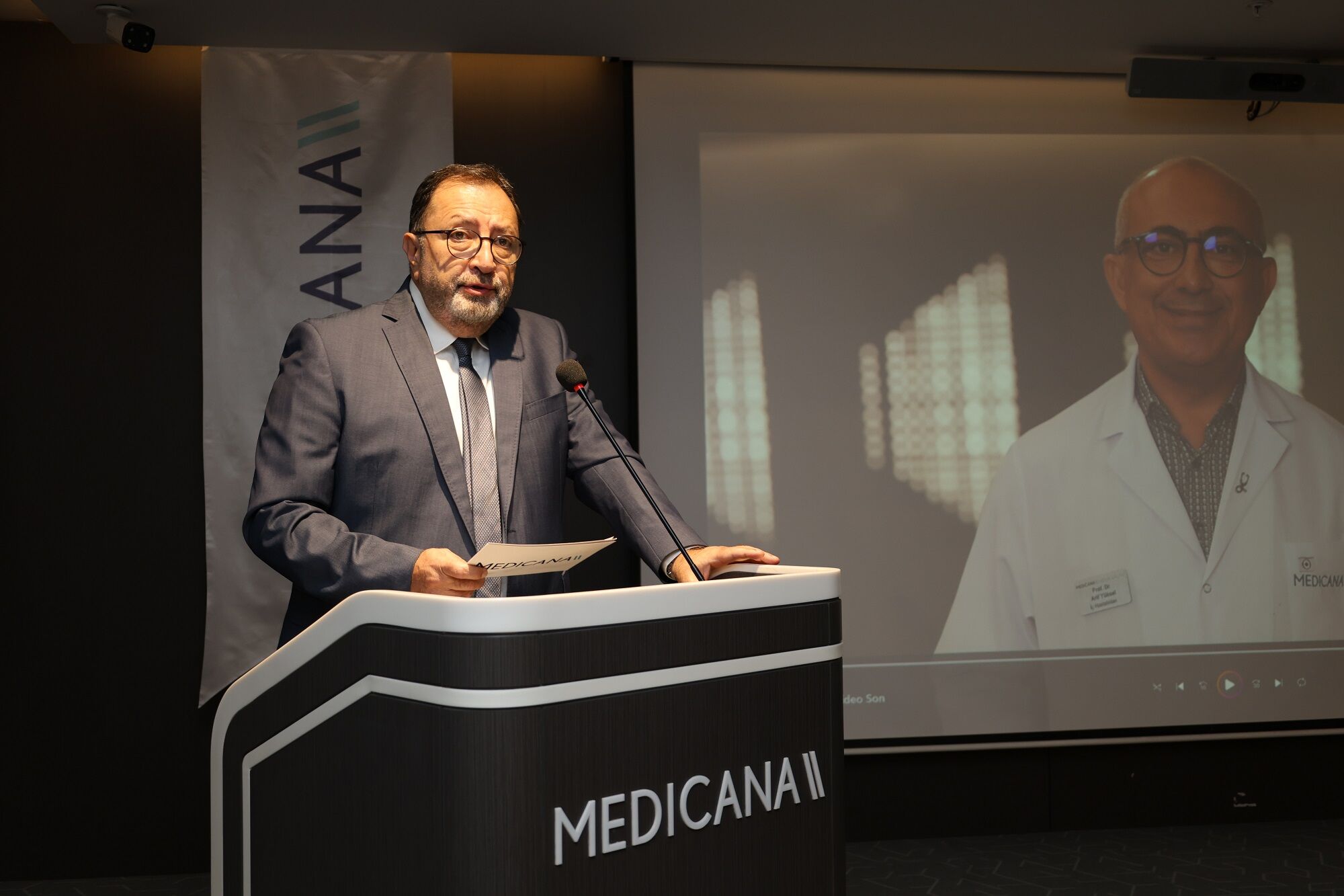 Prof. Dr. Arif Yüksel’in adı Medicana İzmir’de yaşayacak