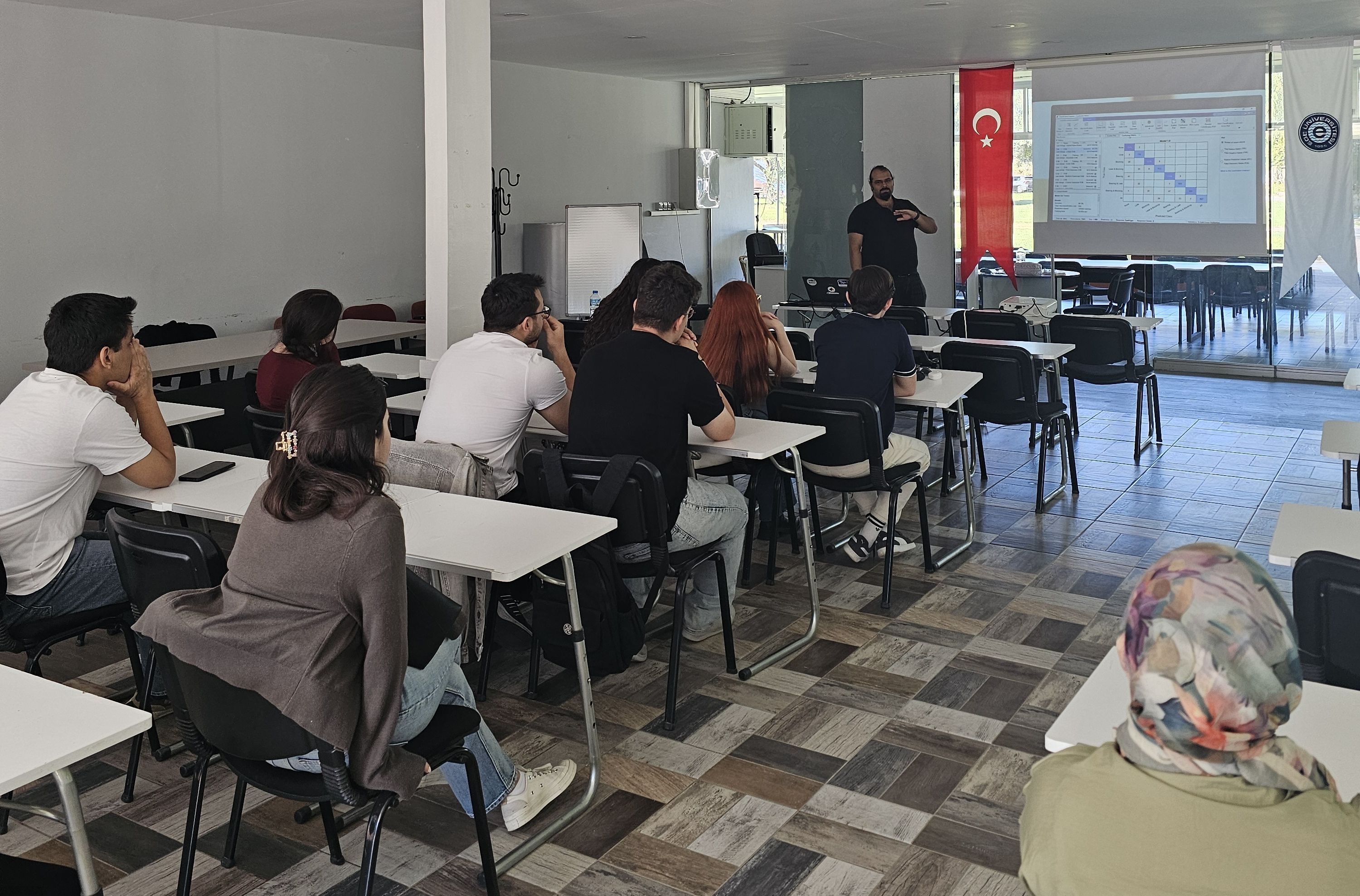 Ege Üniversitesinde Matlab Tanıtımı Gerçekleştirildi (2)