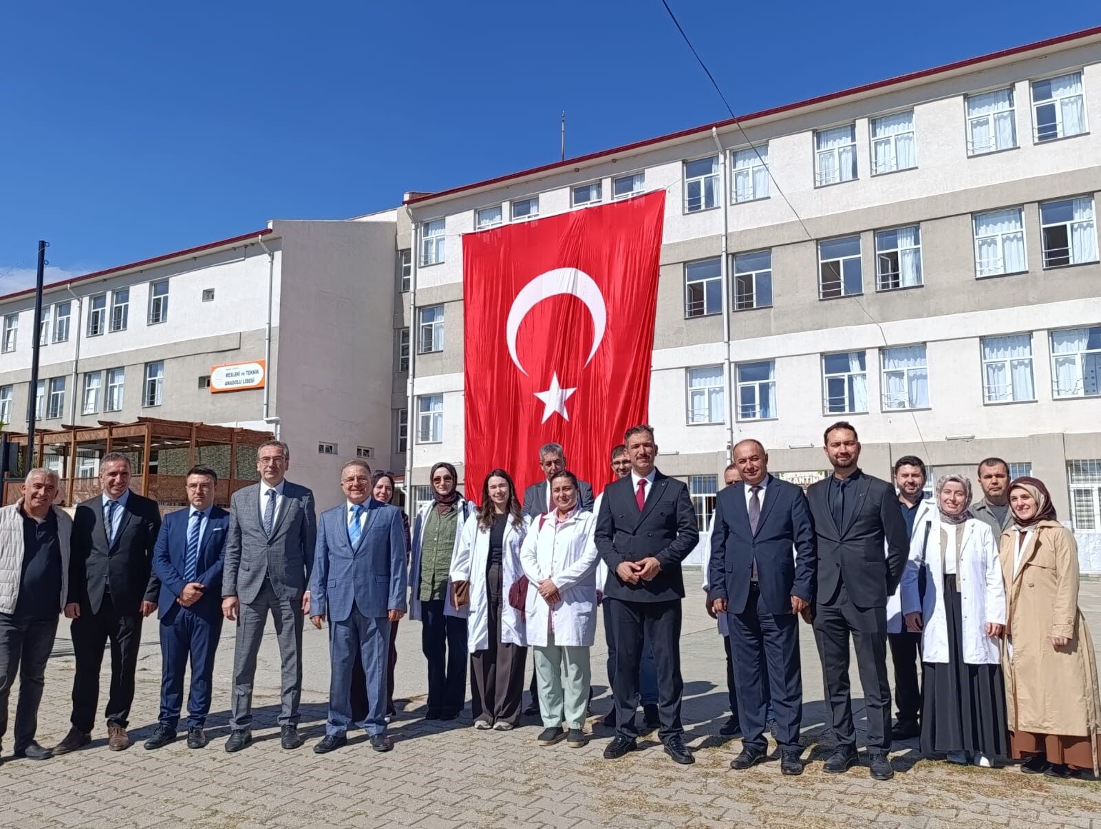 Gördes’in Güneşi Okula Enerji Verecek (3)