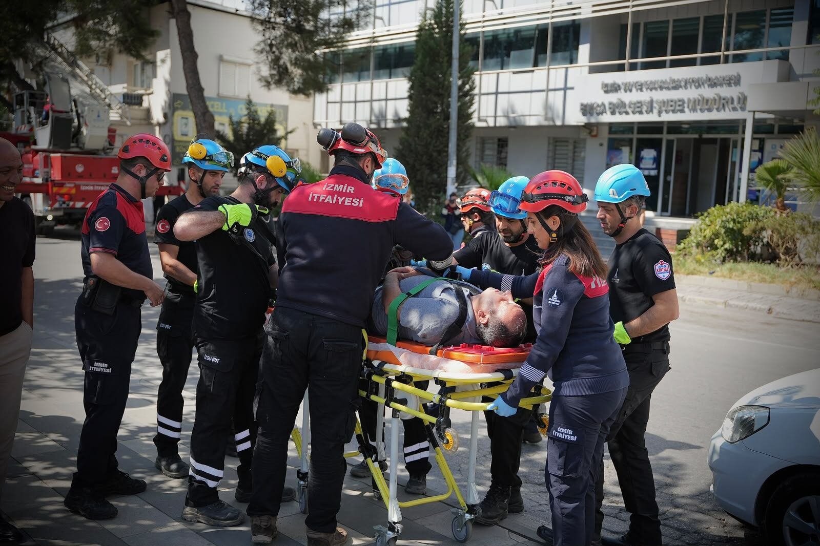 İzmir İtfaiyesi Ve İzsukut Ekipleri, (6)