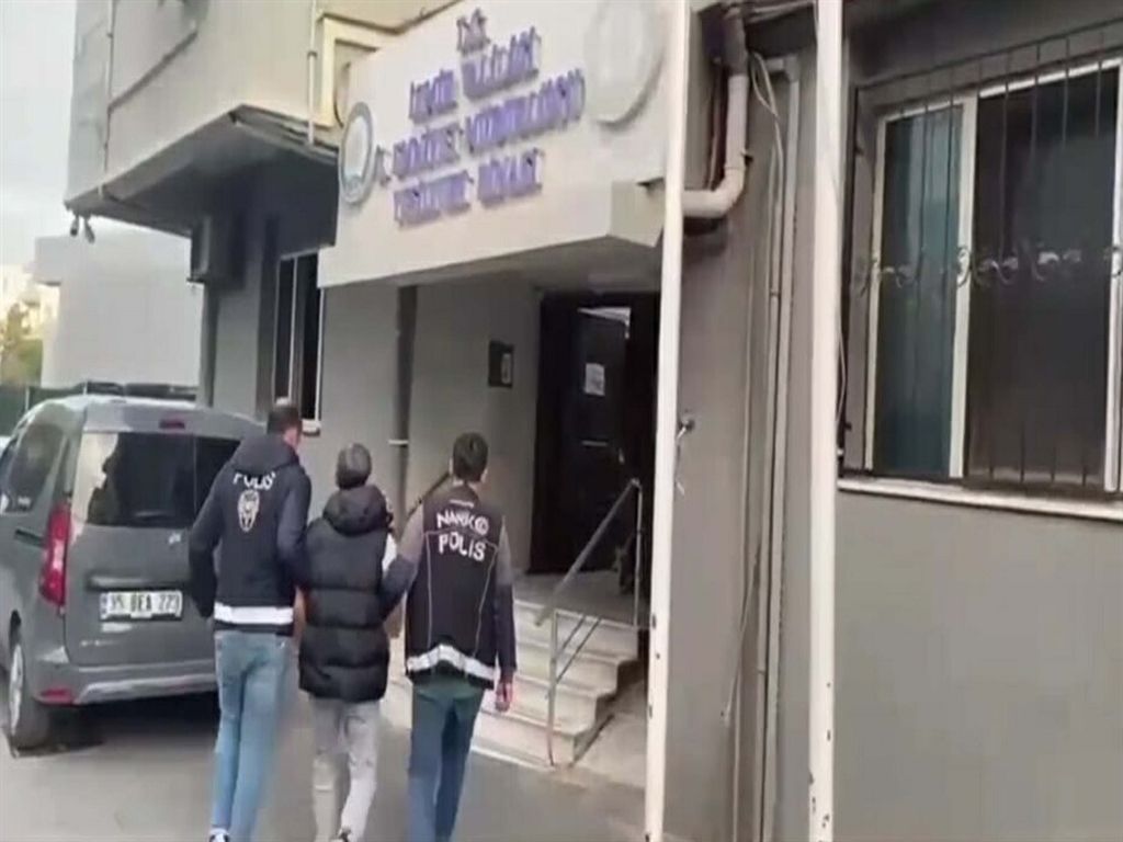 İzmir merkezli bahis operasyonunda 27 tutuklama