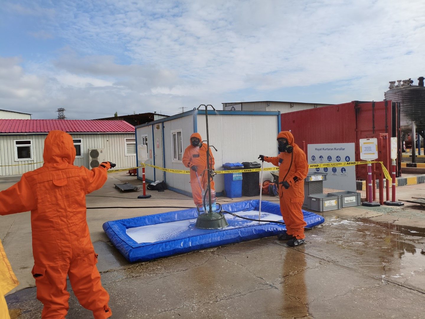İzmir'de 2 Bin 198 Personelin Katılımıyla Deprem Tatbikatı (2)