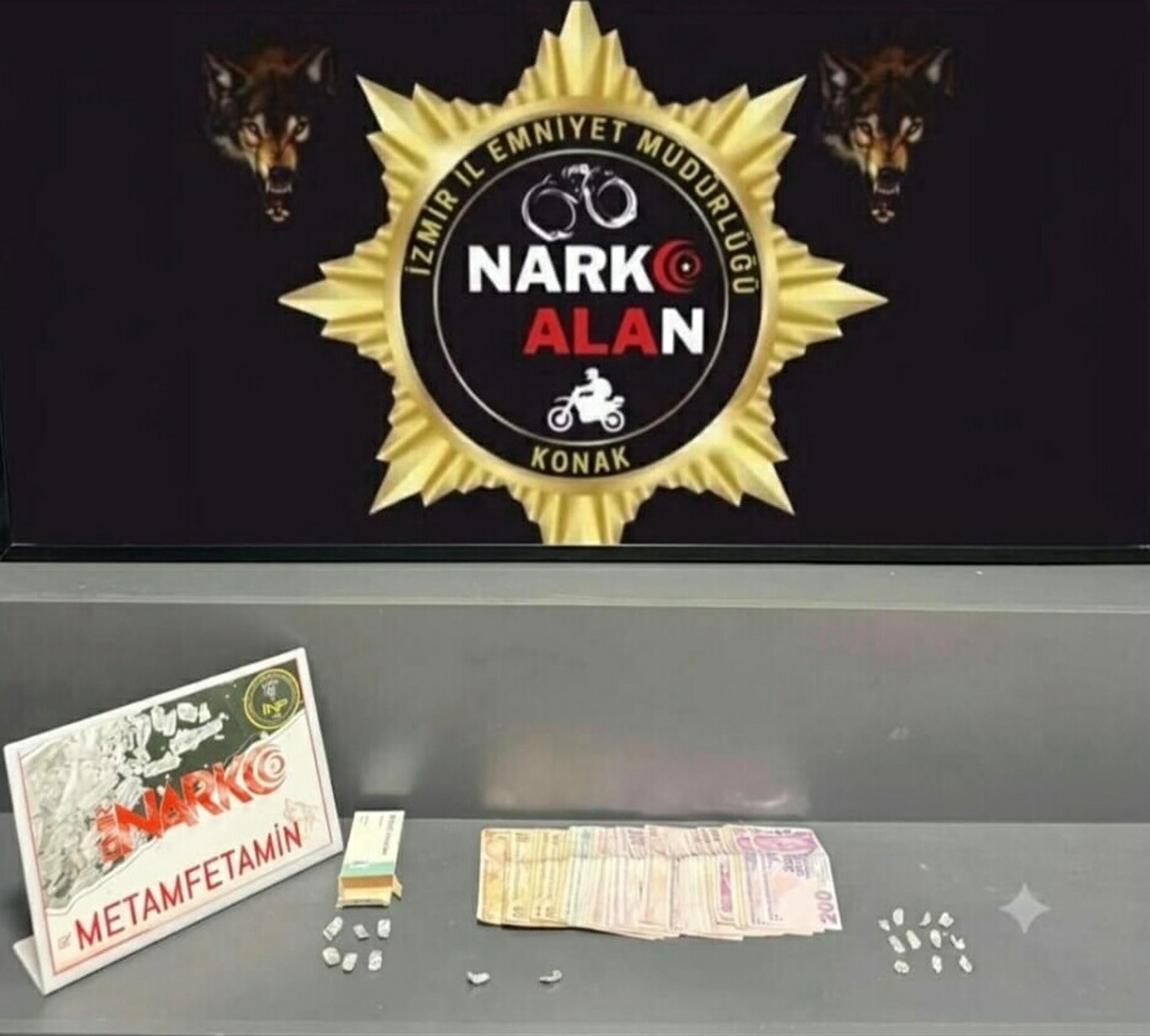 İzmirde Narko Alan Operasyonu 8 Tutuklama (1)