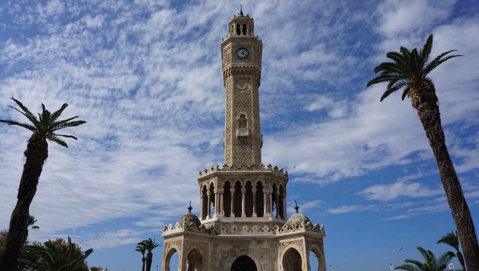İzmir’in Simgesi Saat Kulesi, (1)