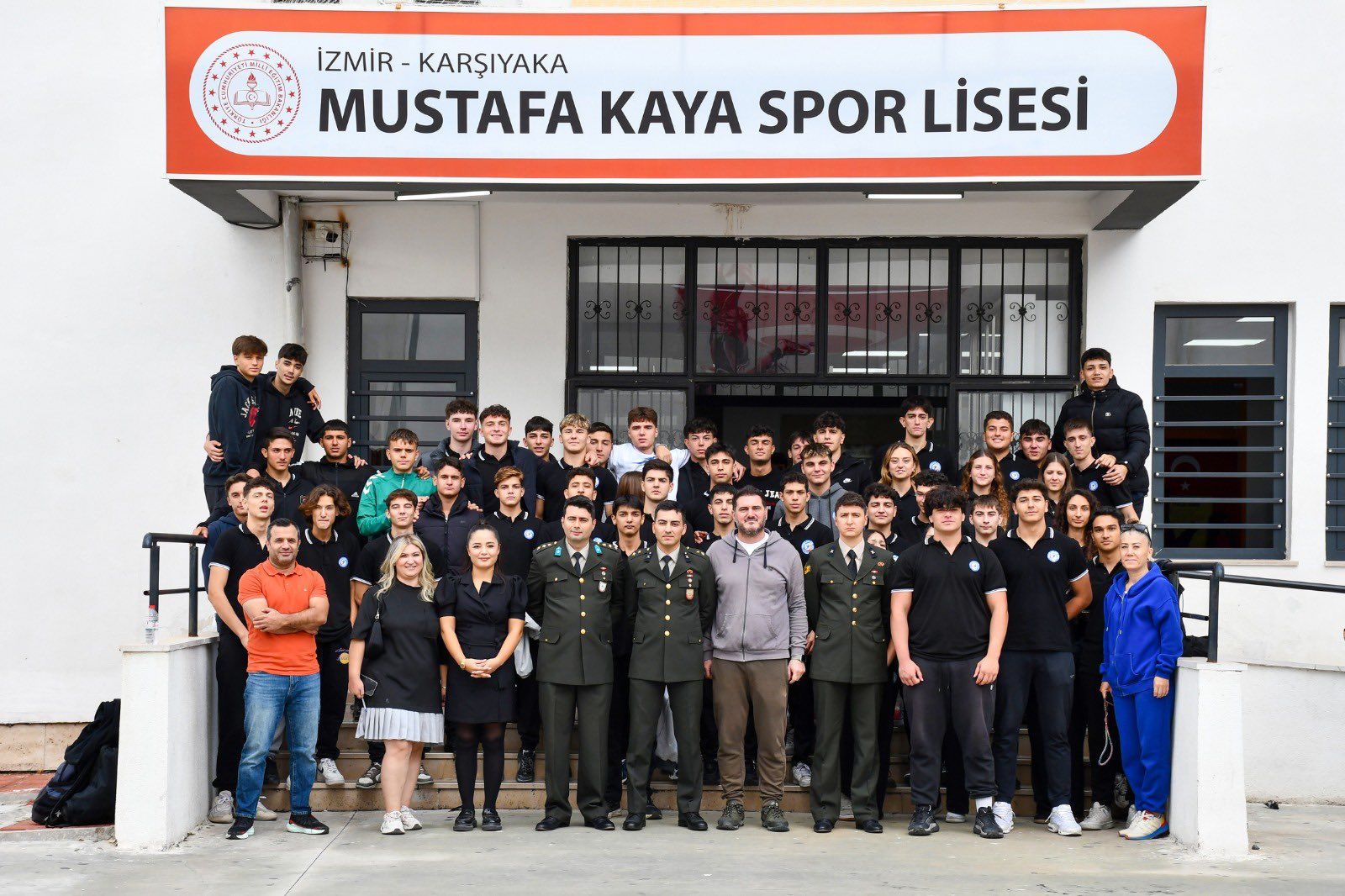 Kara Kuvvetlerinden Öğrencilere Meslek Tanıtımı (2)