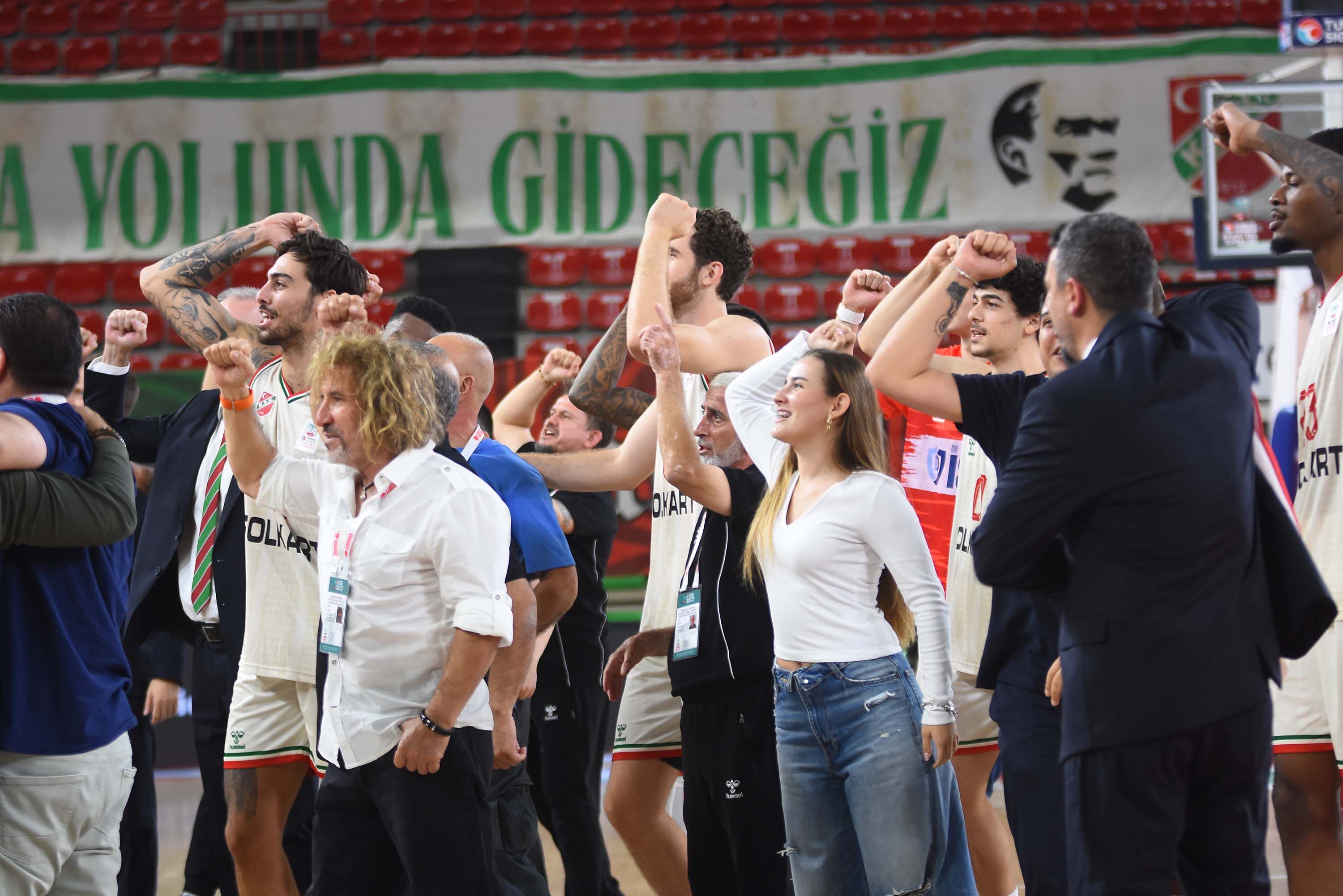Karşıyaka Uzatmada Galatasaray’ı Devirdi (5)