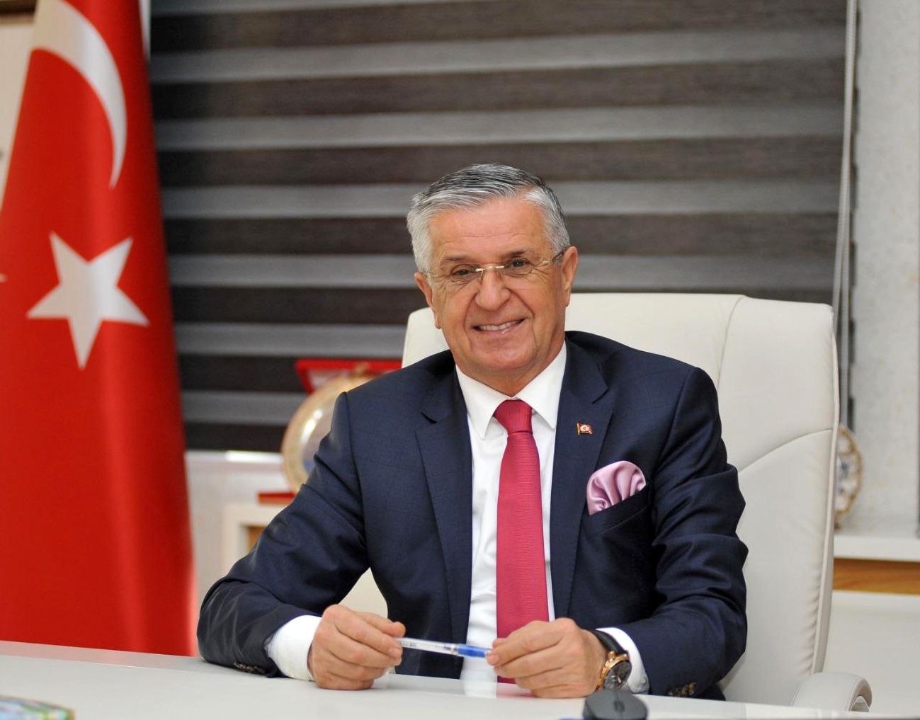 Kemer Belediye Baskani Chpden Istifa E 1564961 465661 (1)